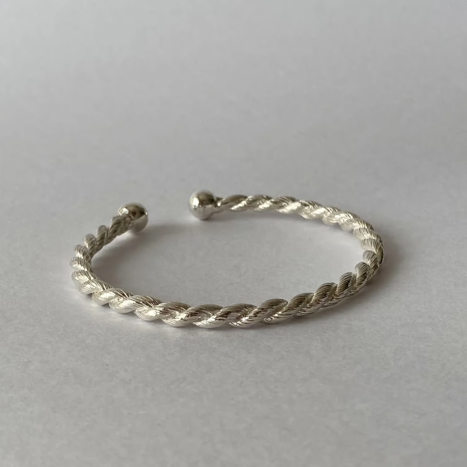 Chunky Braid Bangle (silver)｜FLAVOUR