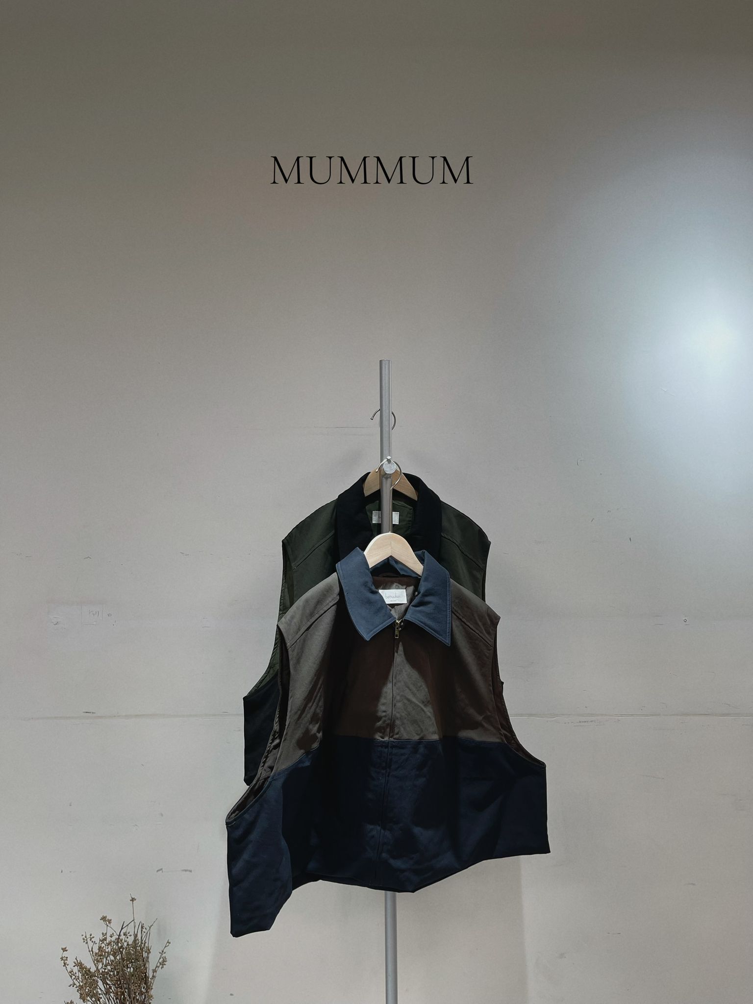 0213132a/兩色翻領寬鬆工裝背心外套 63/63/23