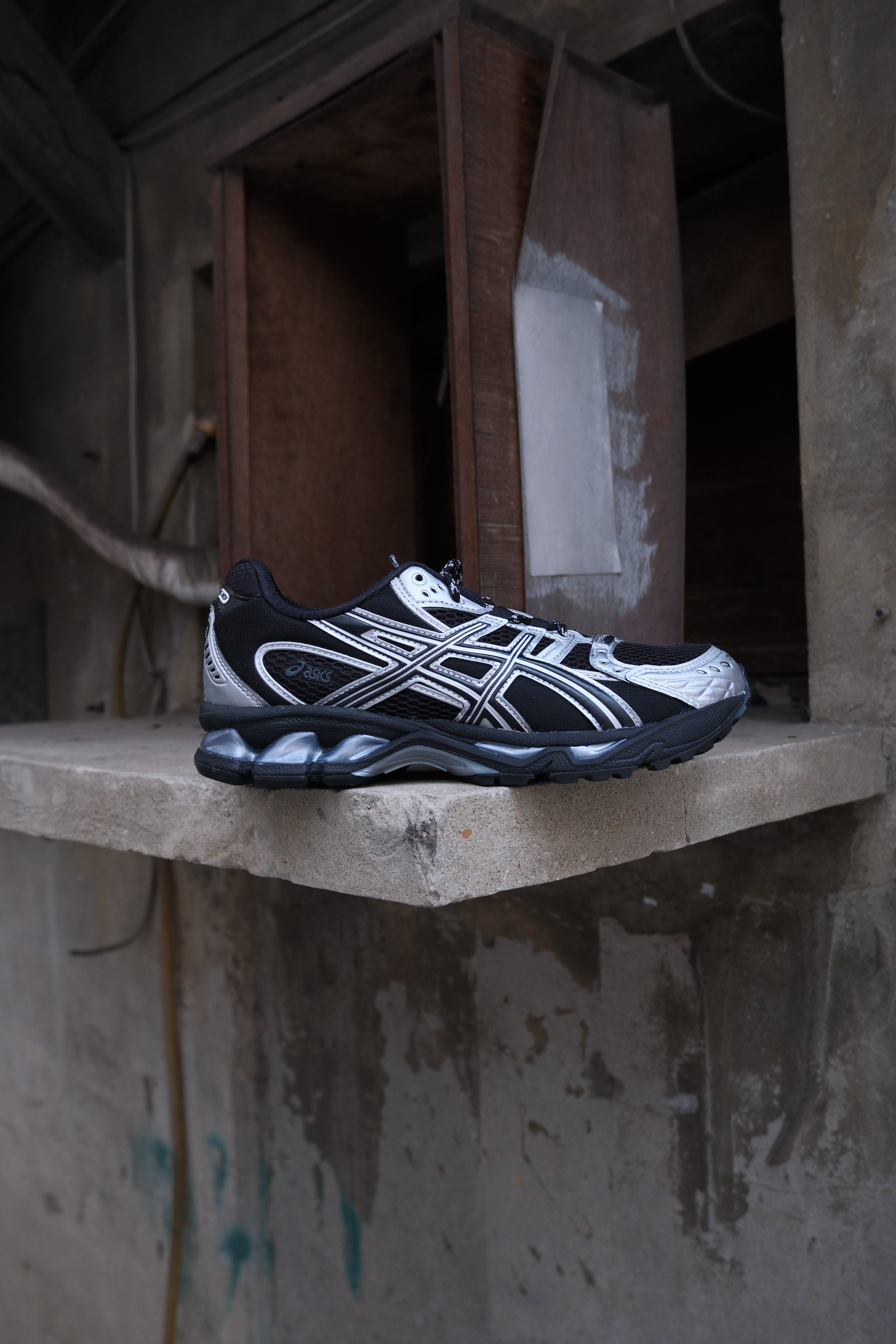 Asics 亞瑟士 GEL-NIMBUS 10.1 黑銀 男女款 運動休閒鞋 1203A820-001