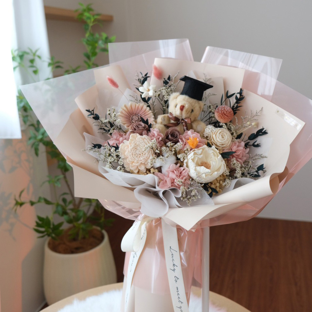畢業小熊 奶茶粉永生花束