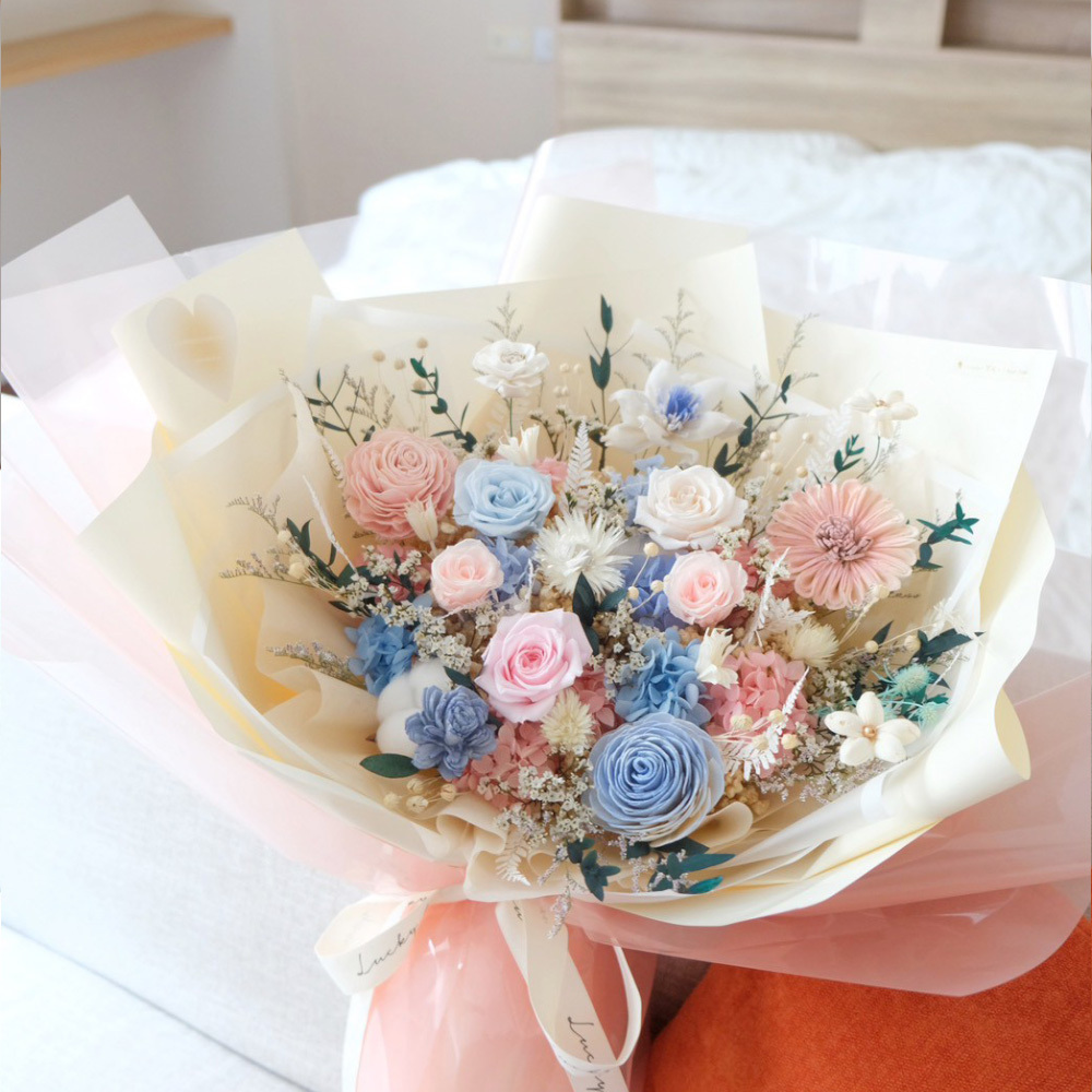 藍粉花園永生花束
