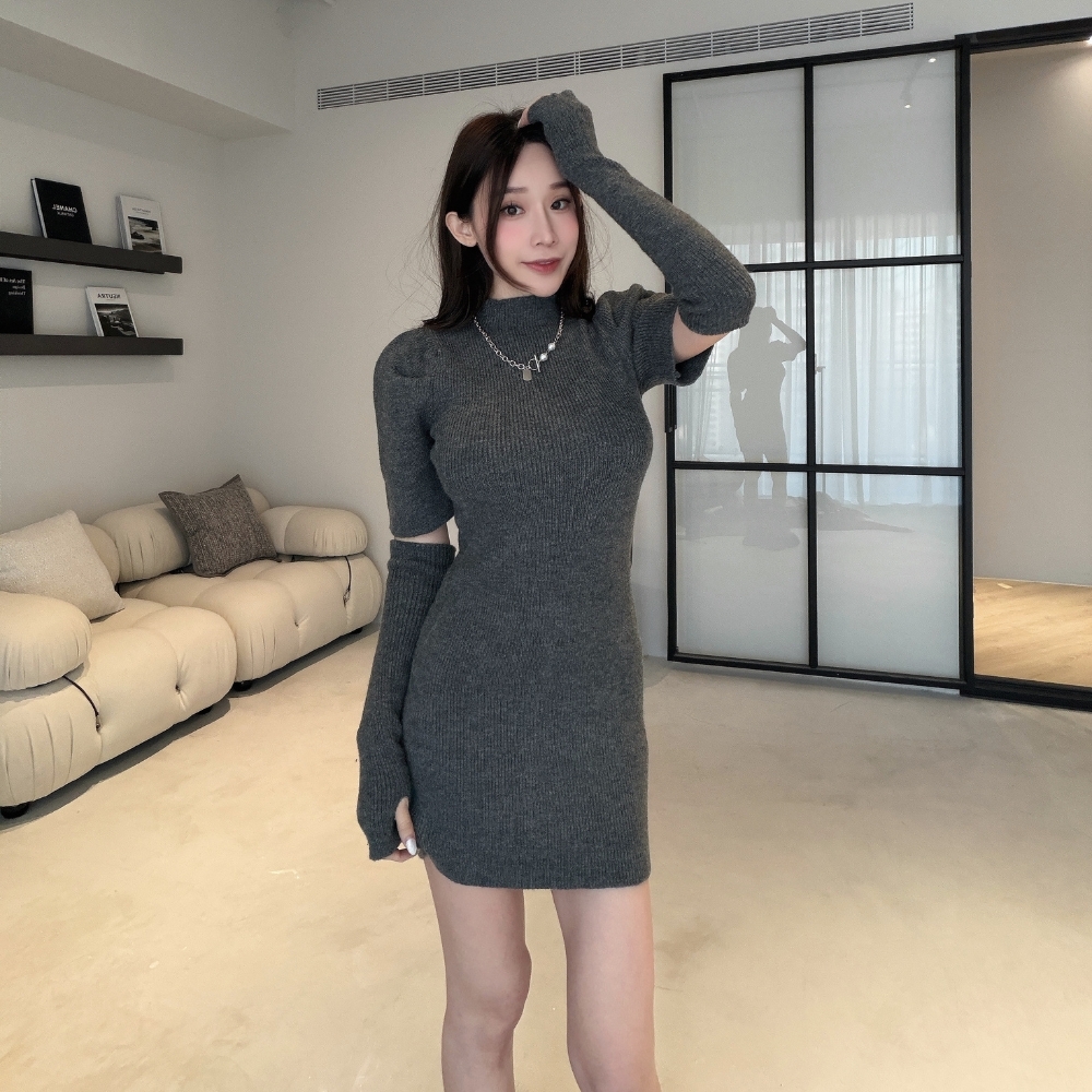 【設計感手袖】DOMISS半高領修身毛衣洋裝 毛衣裙(現貨)