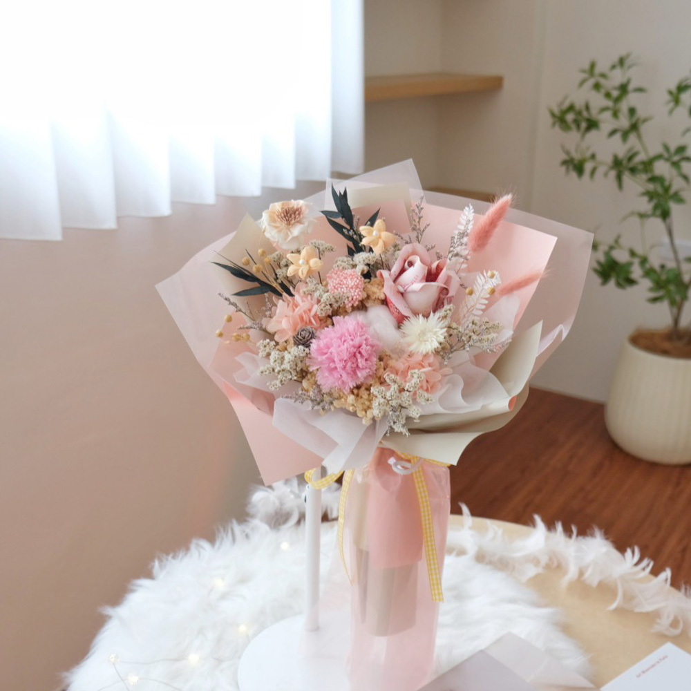 單朵鈔票花＋櫻花粉康乃馨