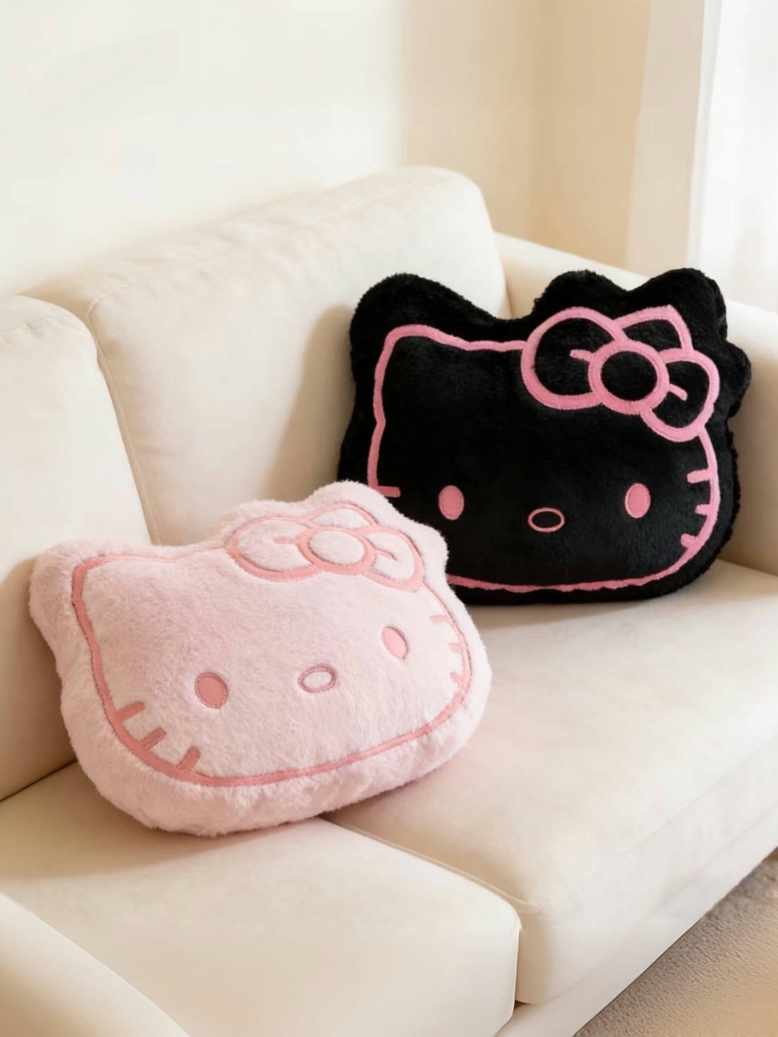 <兩個免運> HELLO KITTY正版授權大抱枕