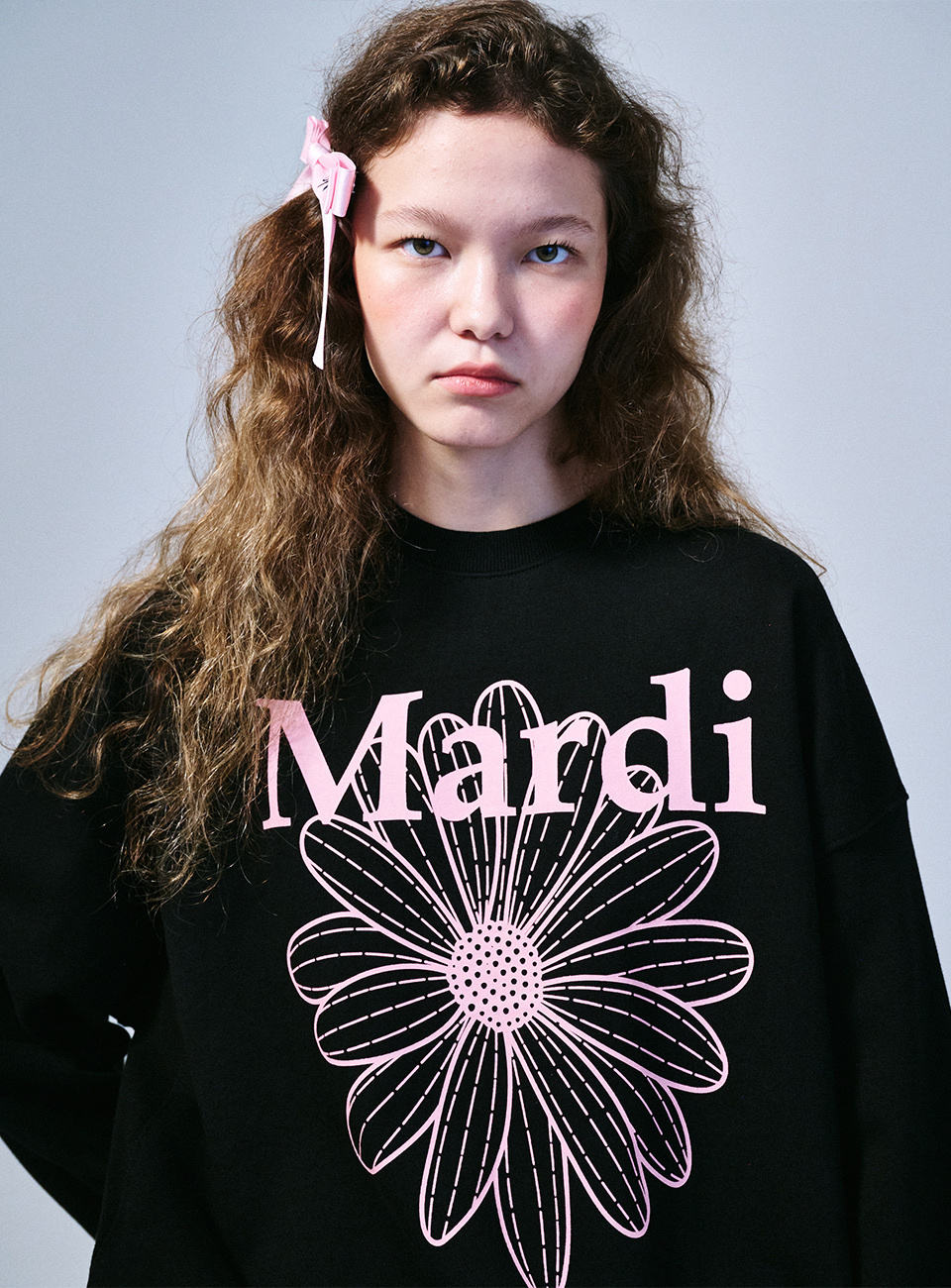 [Mardi] SWEATSHIRT FLOWERMARDI_BLACK PINK 印刷花花大學T