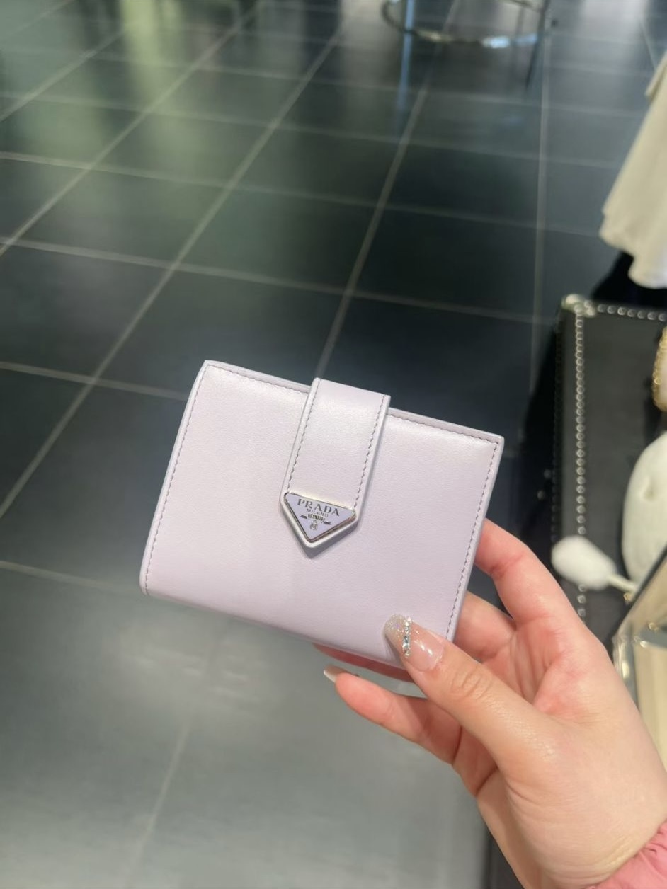 Outlet Prada Strap Wallet