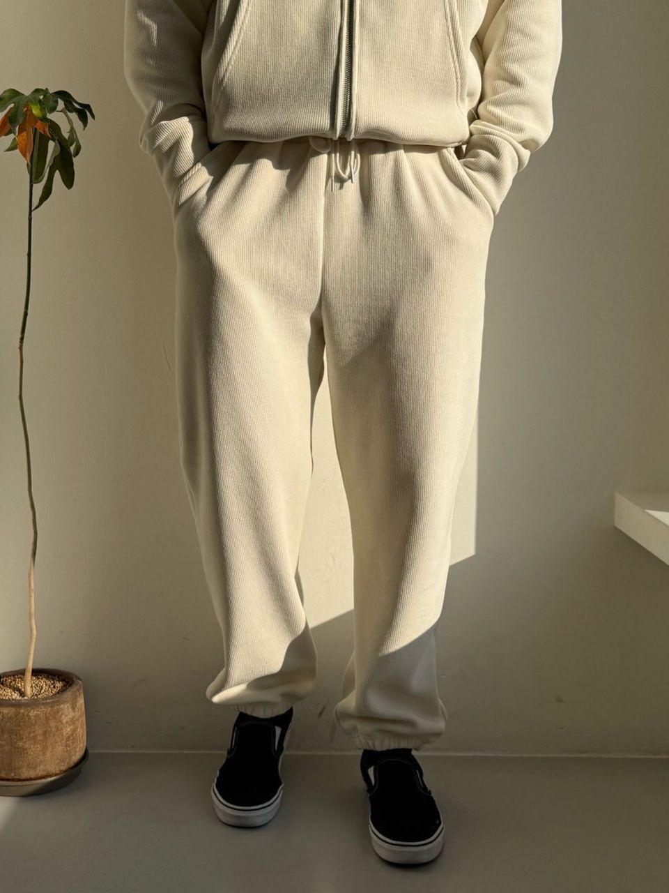 淨色束腳鬆身褲 PEACOCK-166P