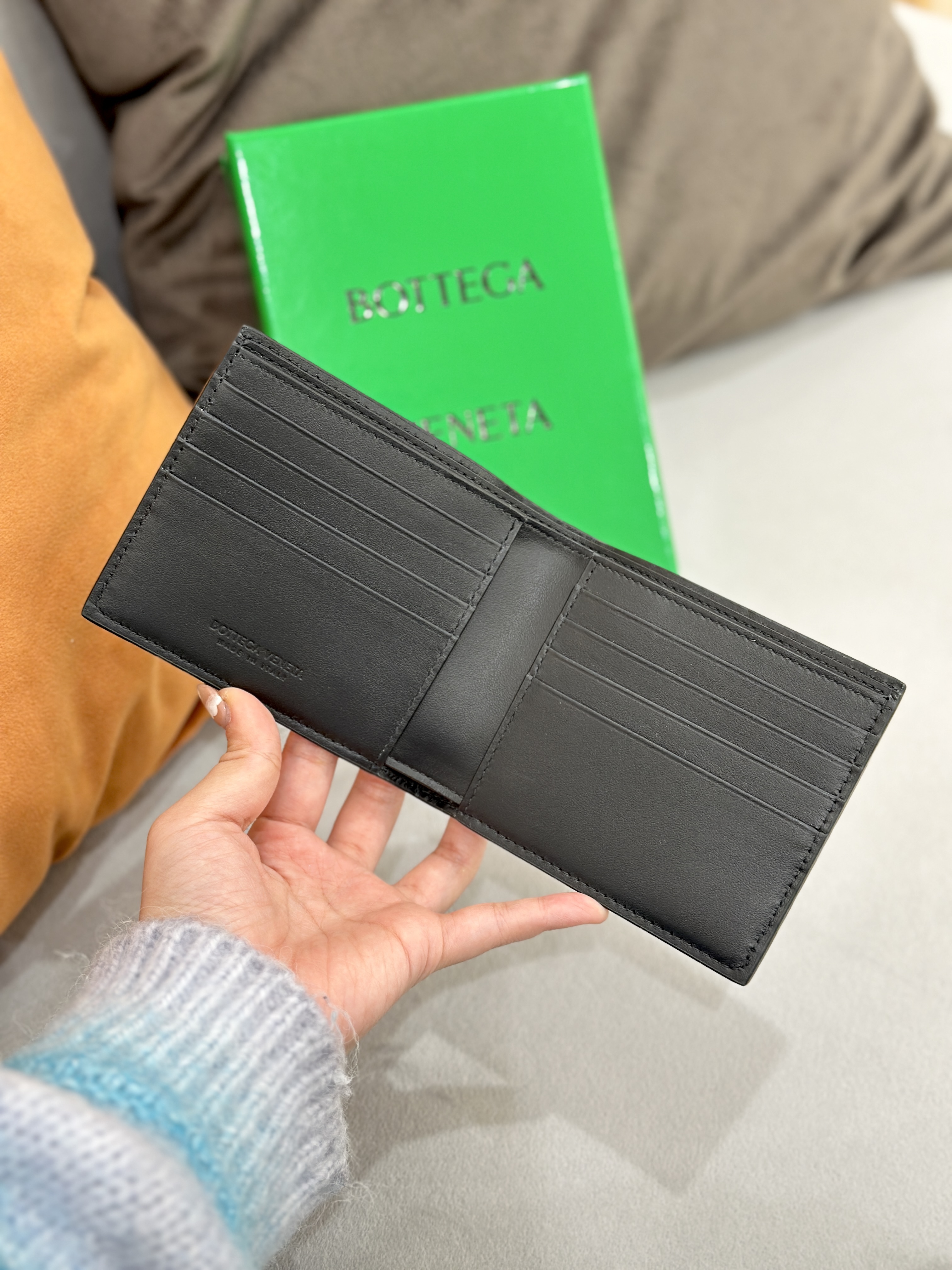 BOTTEGA VENETA Intrecciato Bi-fold Wallet