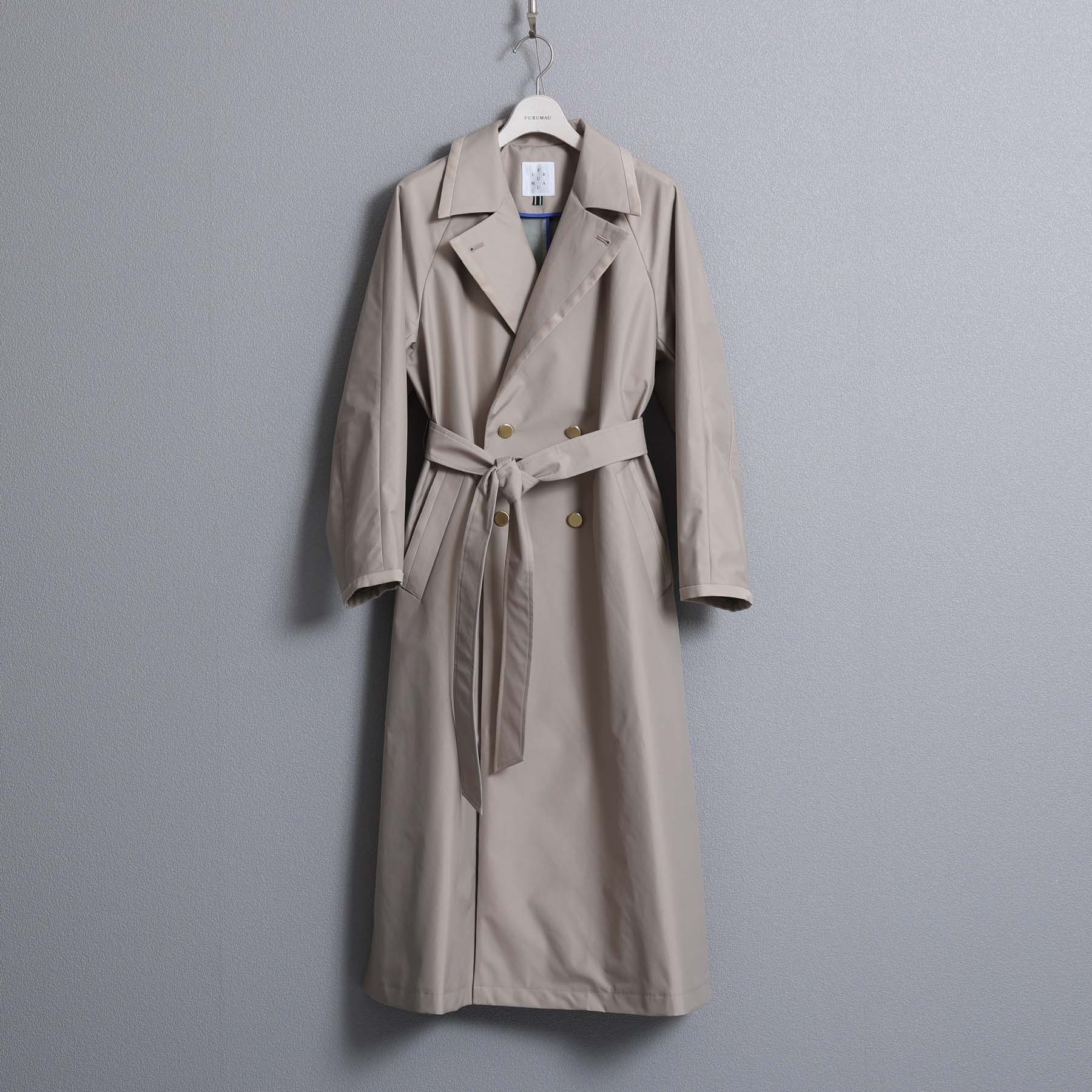 長版設計款風衣