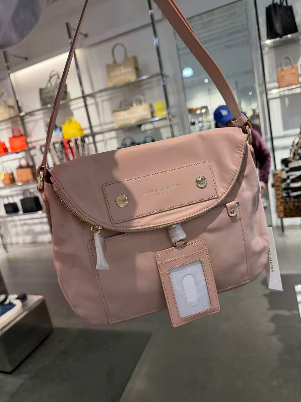 【預購】Marc Jacobs H012660 斜咩袋