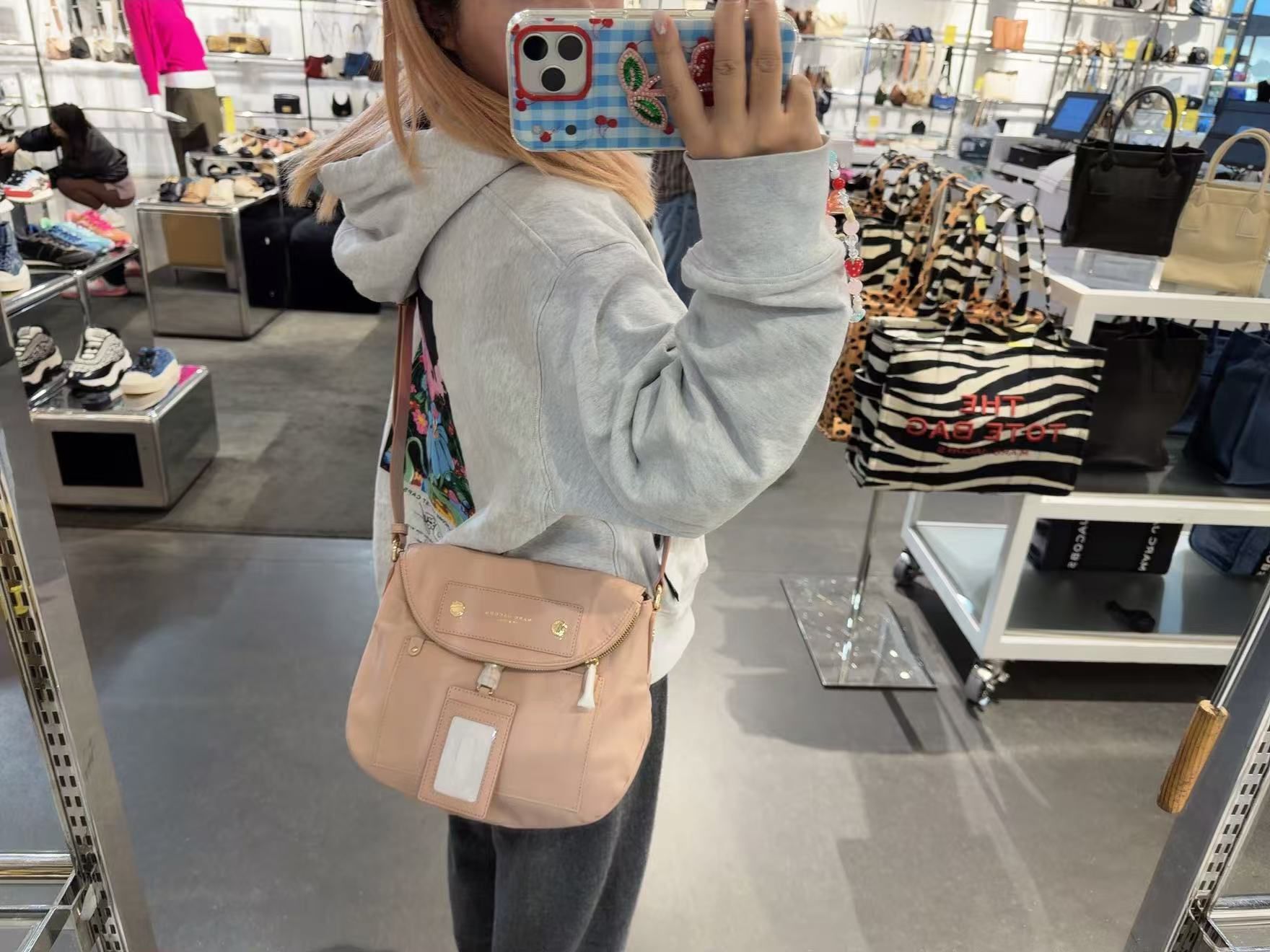 【預購】Marc Jacobs H012660 斜咩袋