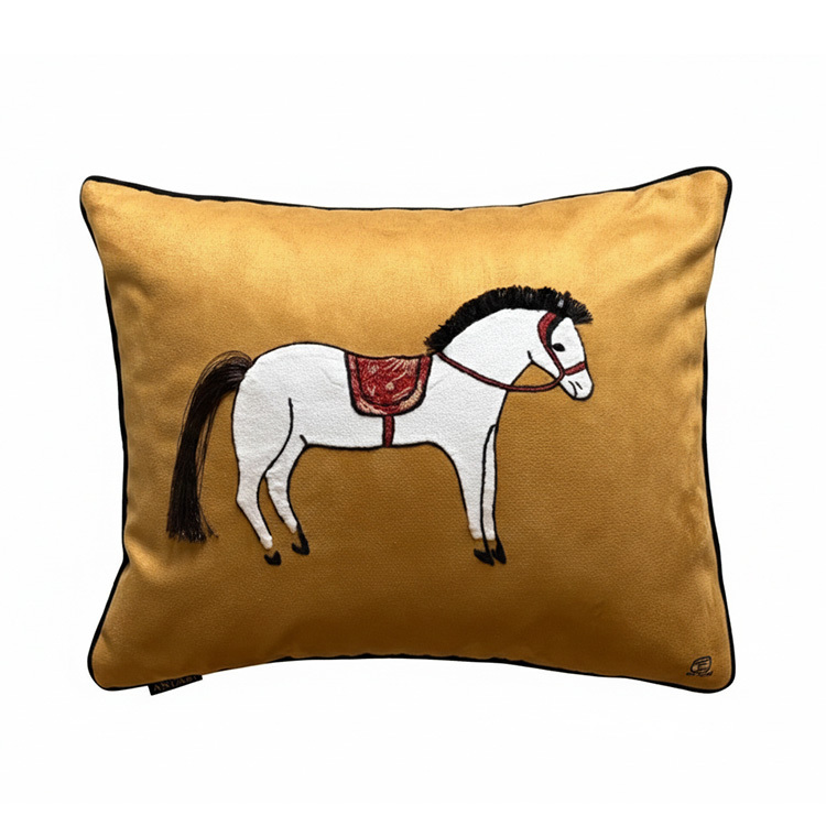 【預購】馬上好運 常玉馬抱枕