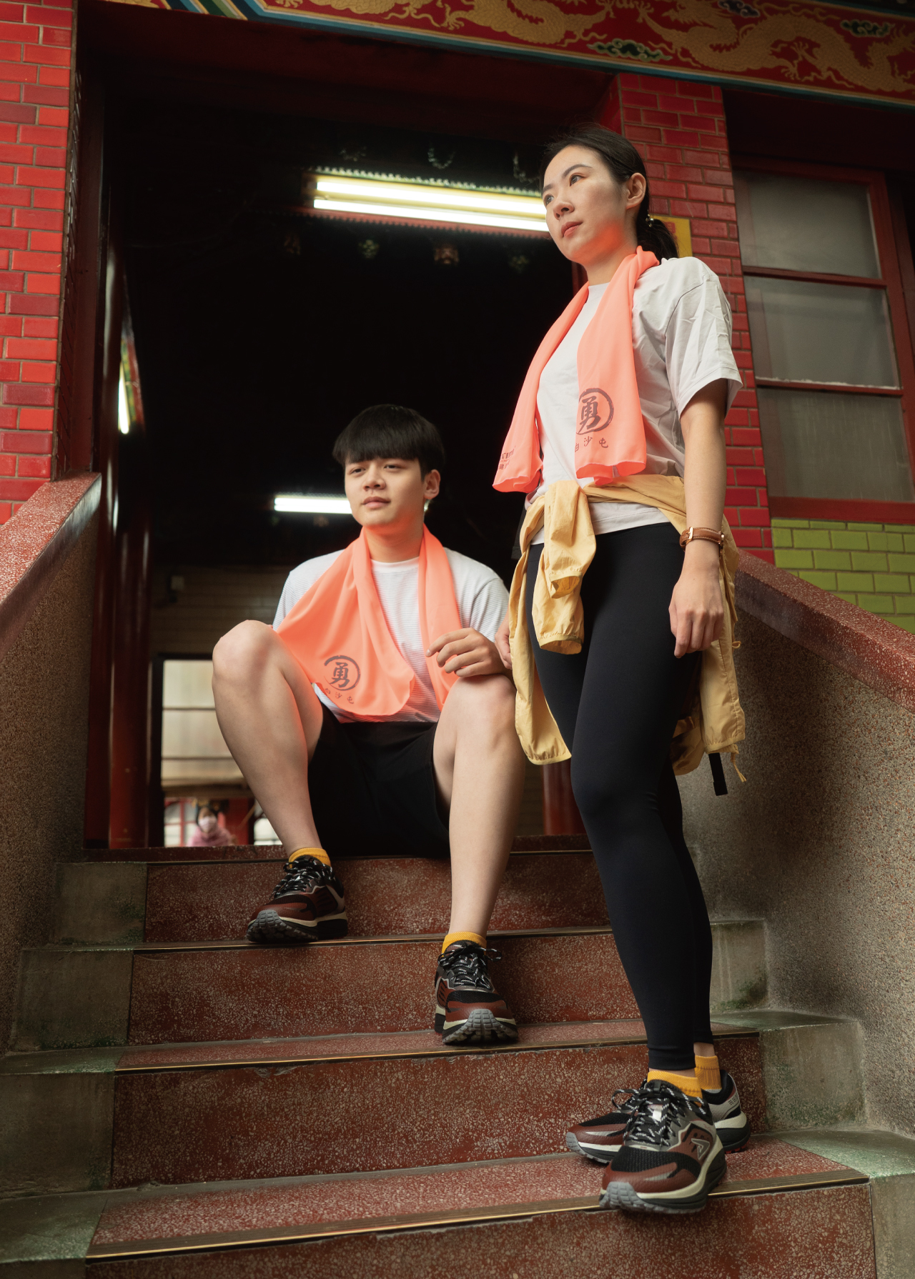 USTINI 我挺你健康鞋 白沙屯媽祖授權 蹦蹦極地鞋 健康鞋 玄砂紅實穿2