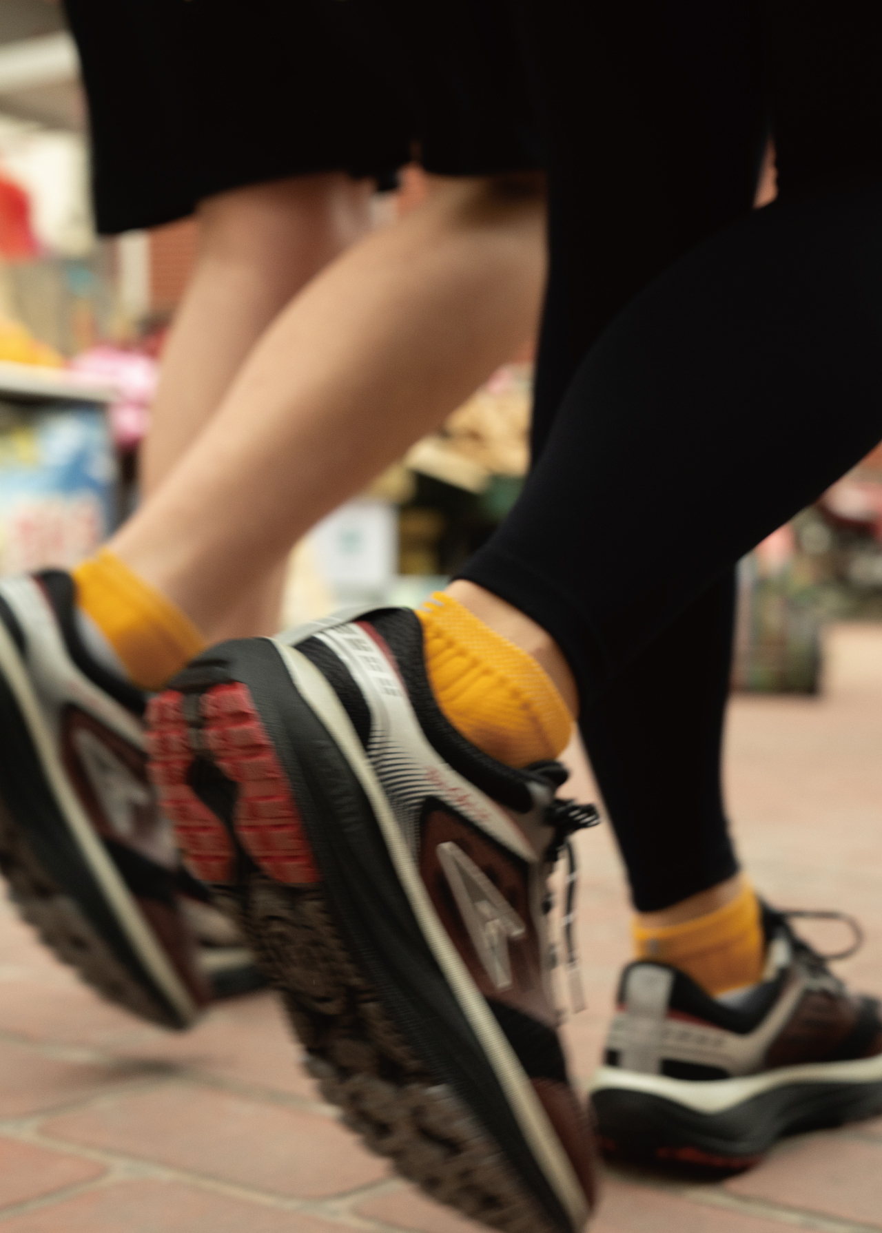 USTINI 我挺你健康鞋 白沙屯媽祖授權 蹦蹦極地鞋 健康鞋 玄砂紅實穿3