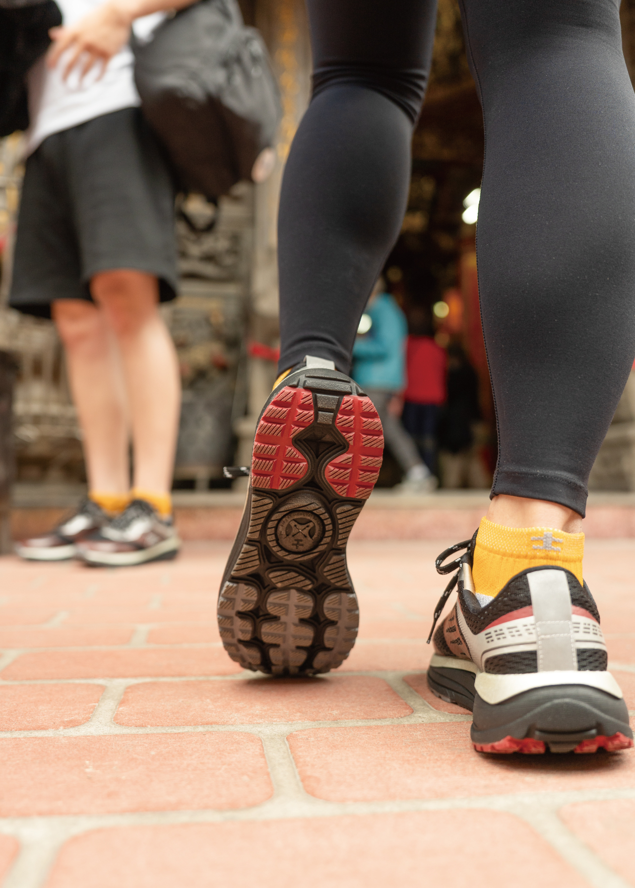 USTINI 我挺你健康鞋 白沙屯媽祖授權 蹦蹦極地鞋 健康鞋 玄砂紅實穿4