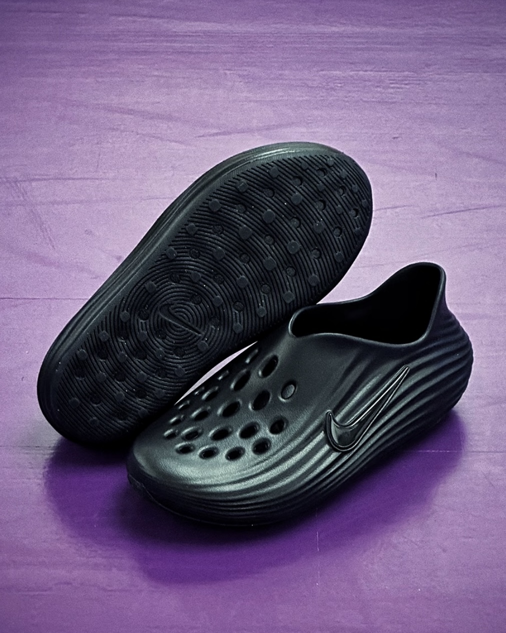 Nike ReactX Rejuven8 "Triple Black" 全黑 黑色 防水 泡棉 拖鞋 懶人鞋 洞洞鞋 涼鞋 恢復鞋