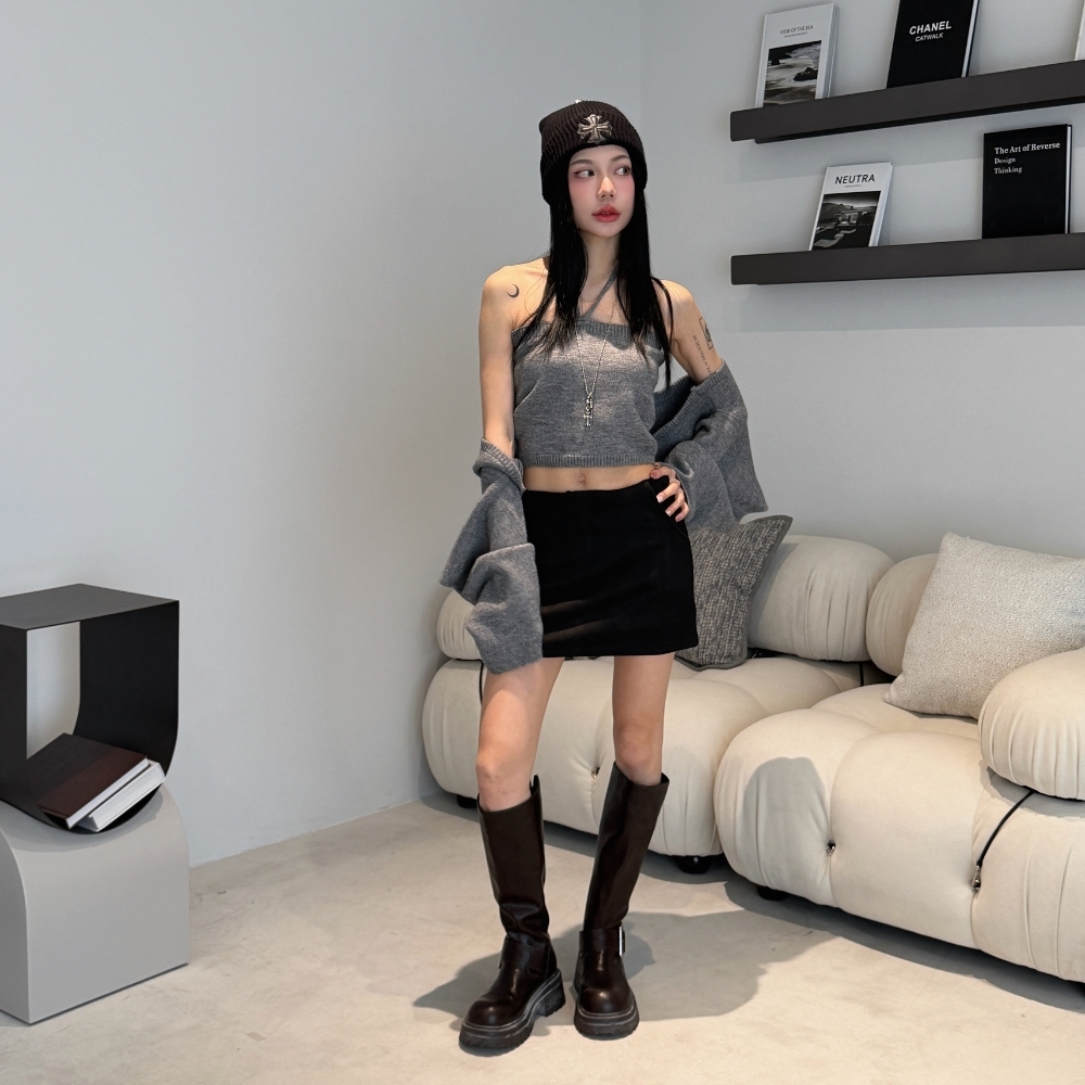 【百搭麂皮絨】DOMISS顯瘦A字短裙 裙子女生-2色 S-L (現貨)