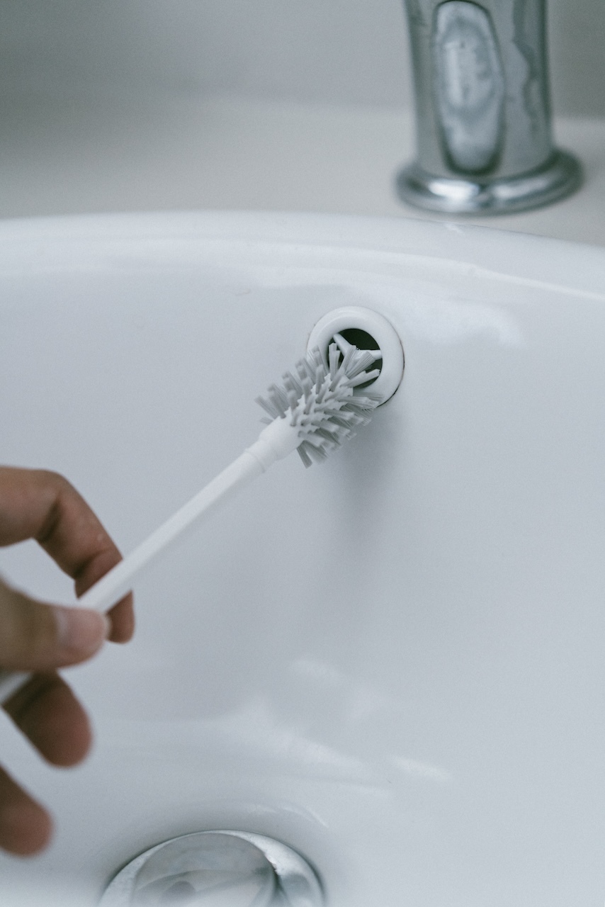 水垢與石鹼剋星｜日本製洗面台完整刷洗兩件組