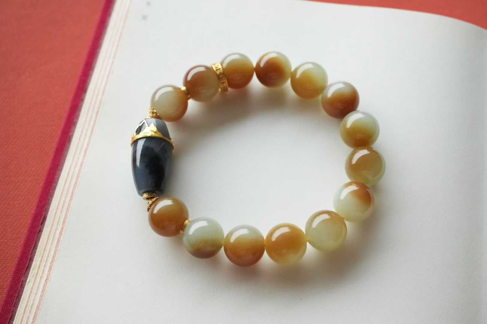 118429 和田玉且末糖白料手串 (12mm直徑)