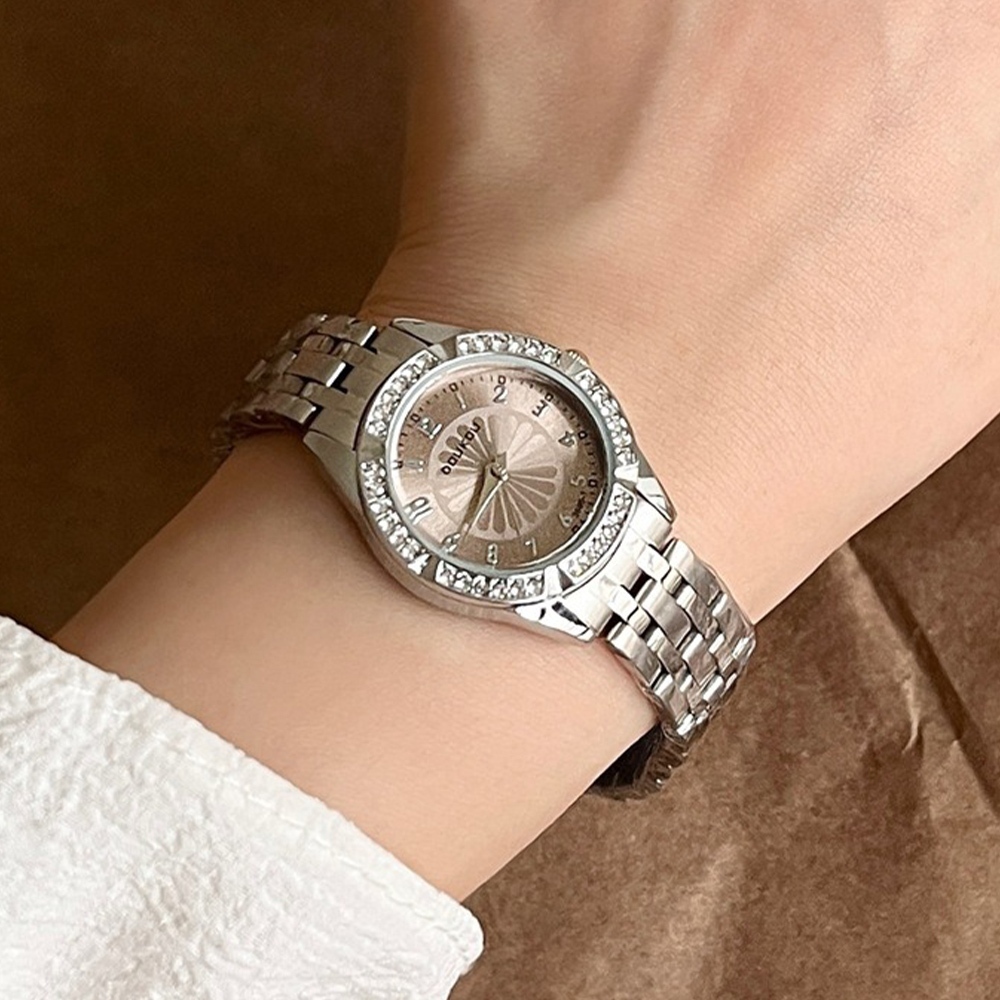 手錶 圓形手錶 指針手錶 女生手錶 鑲鑽手錶 手腕錶 配飾 灰面錶盤 學生手錶 氣質手錶 飾品 石英錶 雛菊手錶 103