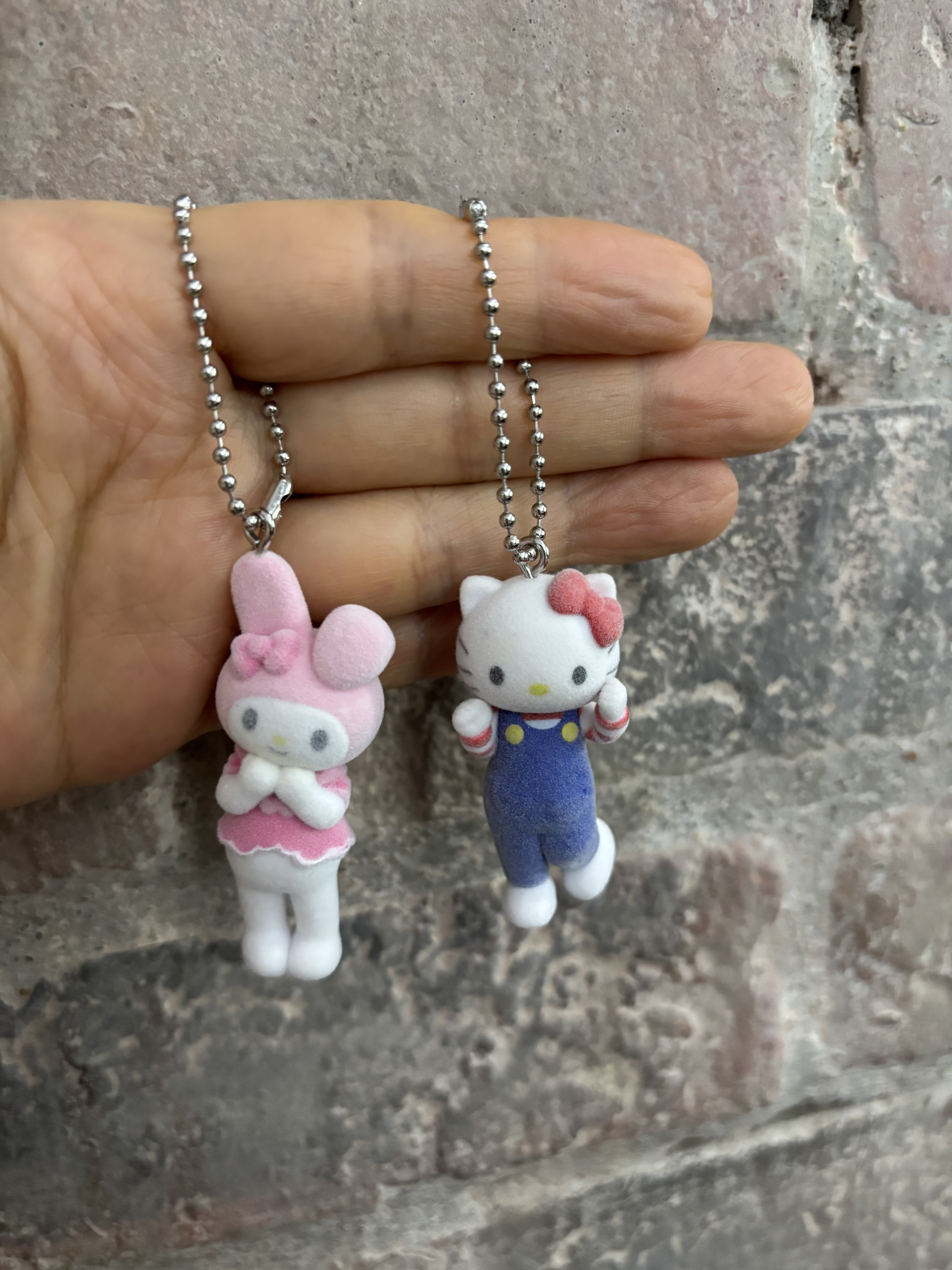 《現貨》 日本扭蛋長腿HELLO KITTY , MY MELODY 吊飾