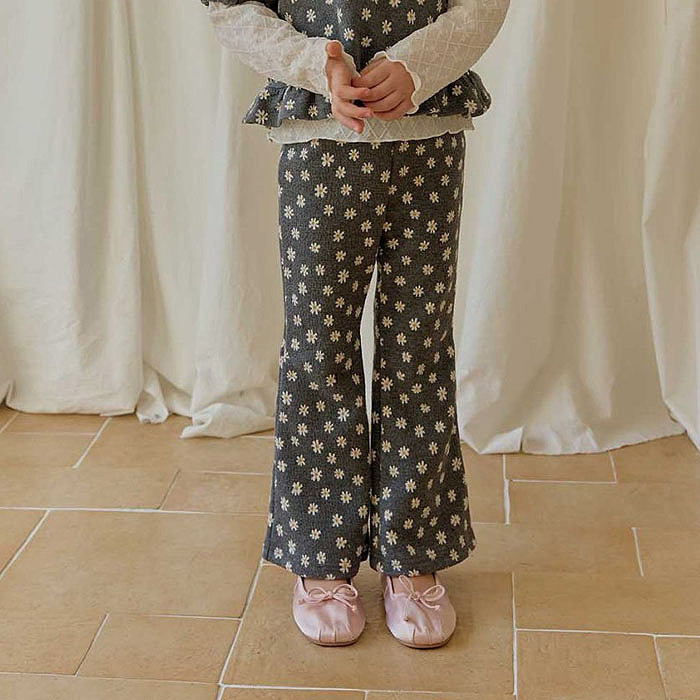 正韓春Melikey 兩色雛菊喇叭褲
