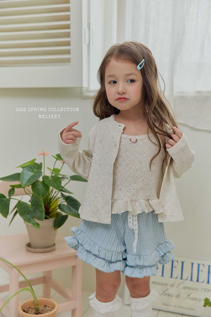 正韓春Melikey 兩色夢幻感花瓣短褲