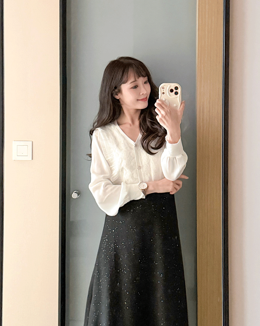 LINA LINA別緻甜日玫瑰波點壓摺滾邊上衣-高貴白