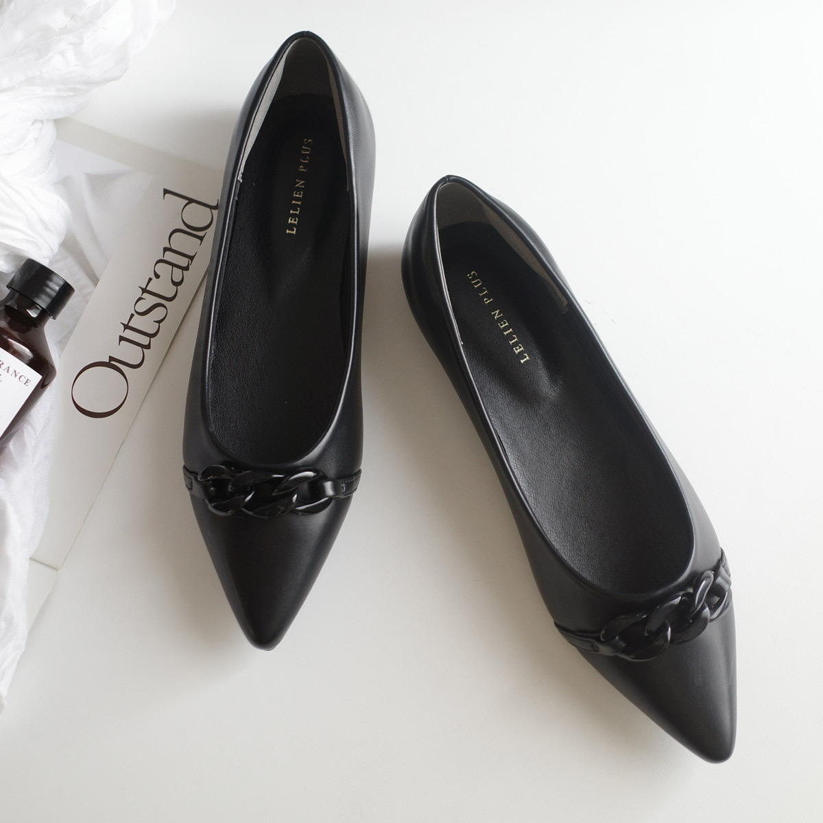 精緻鍊條尖頭平底鞋 健步如飛【CX3047】