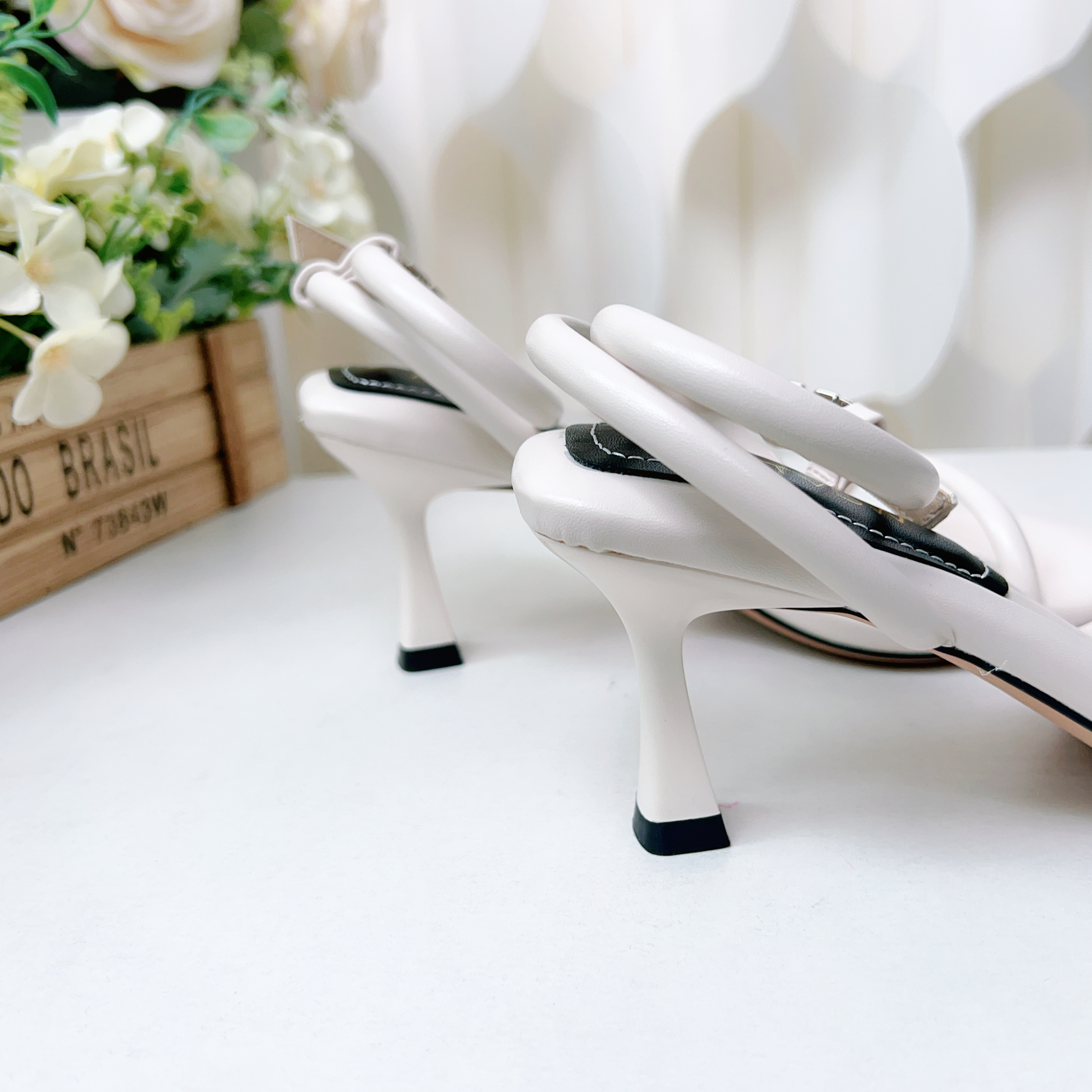 一字帶高跟涼鞋(36碼)(後高約1.5") T261 #2701