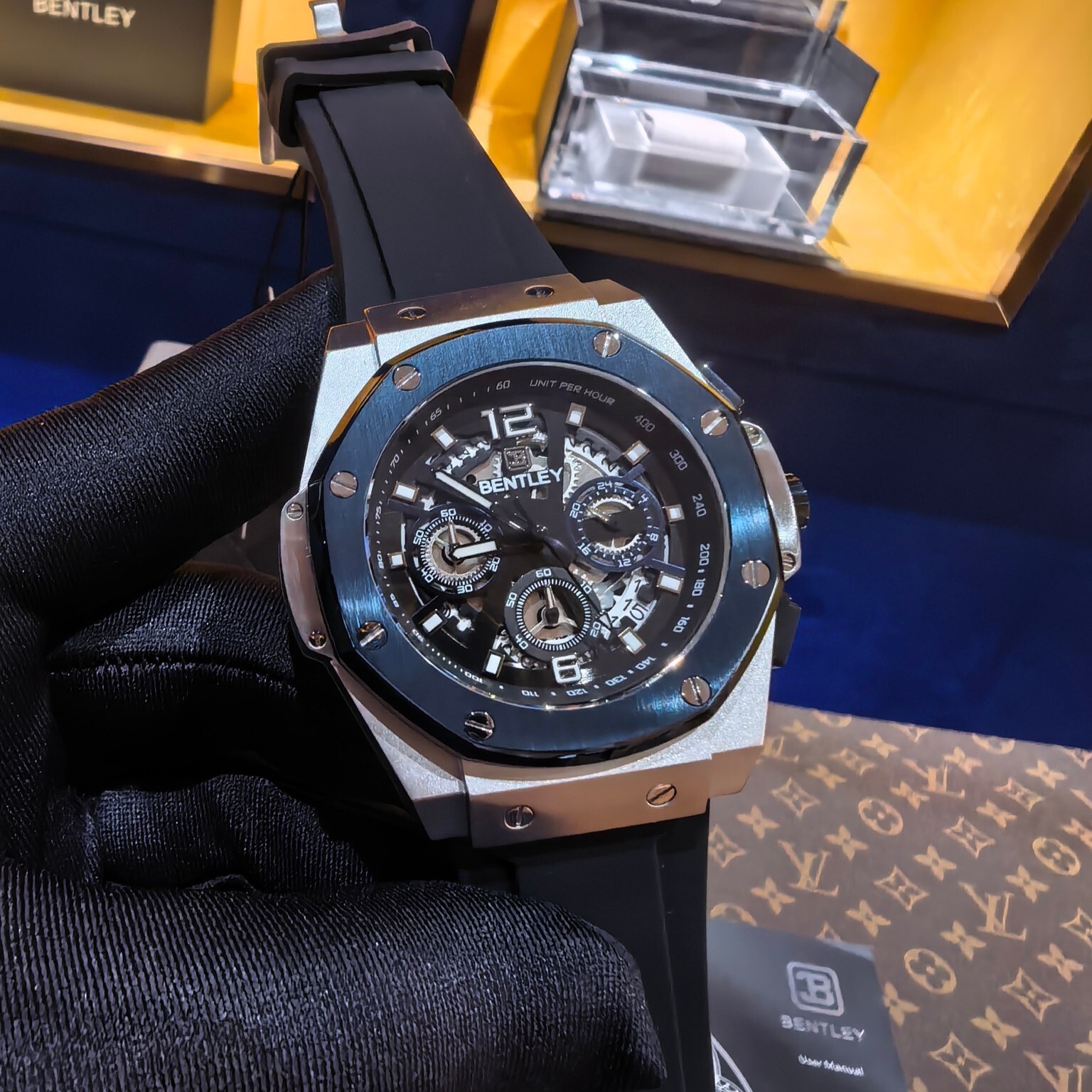 【BENTLEY賓利】THE KNIGHT騎士系列 尊爵 質感 真三眼 夜光 帶日期 矽膠 石英 手錶