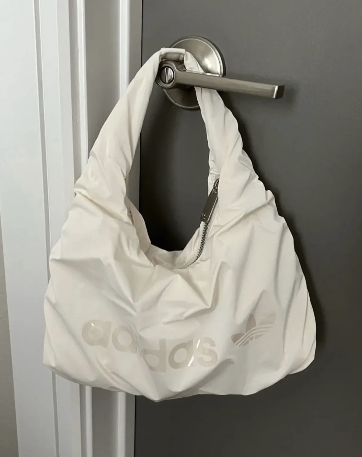 （現貨）海外限定🔥Adidas 愛迪達 雲朵腋下包 2色