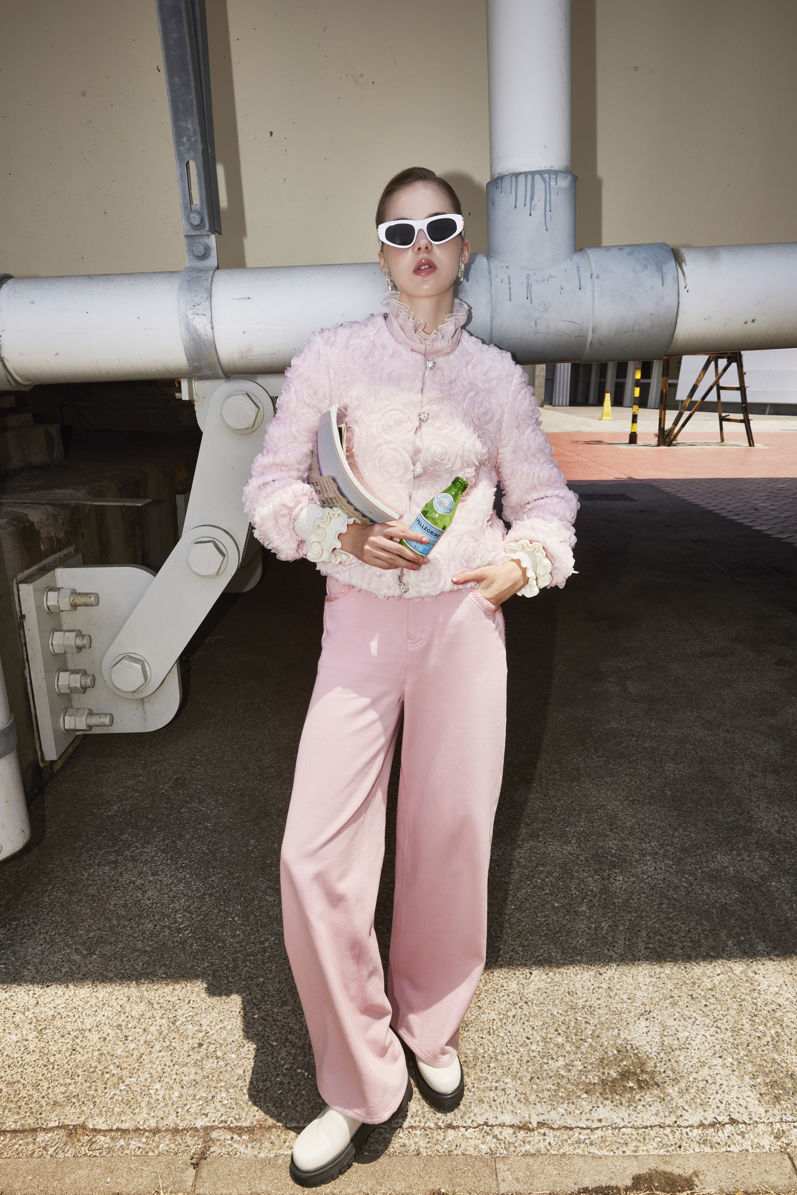 BE15303B1 柔性框架寬直筒長褲