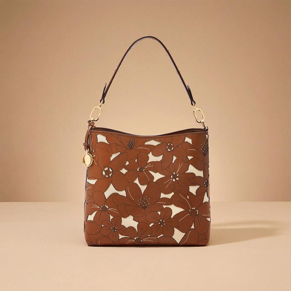 Jessie 真皮花卉滿版水桶包-咖啡色 ZB11197124