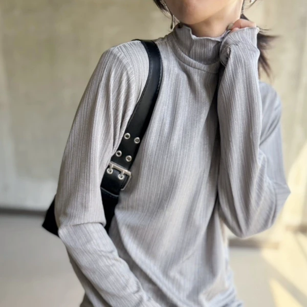 Petit Fleur亮片Teleko羅紋高領上衣