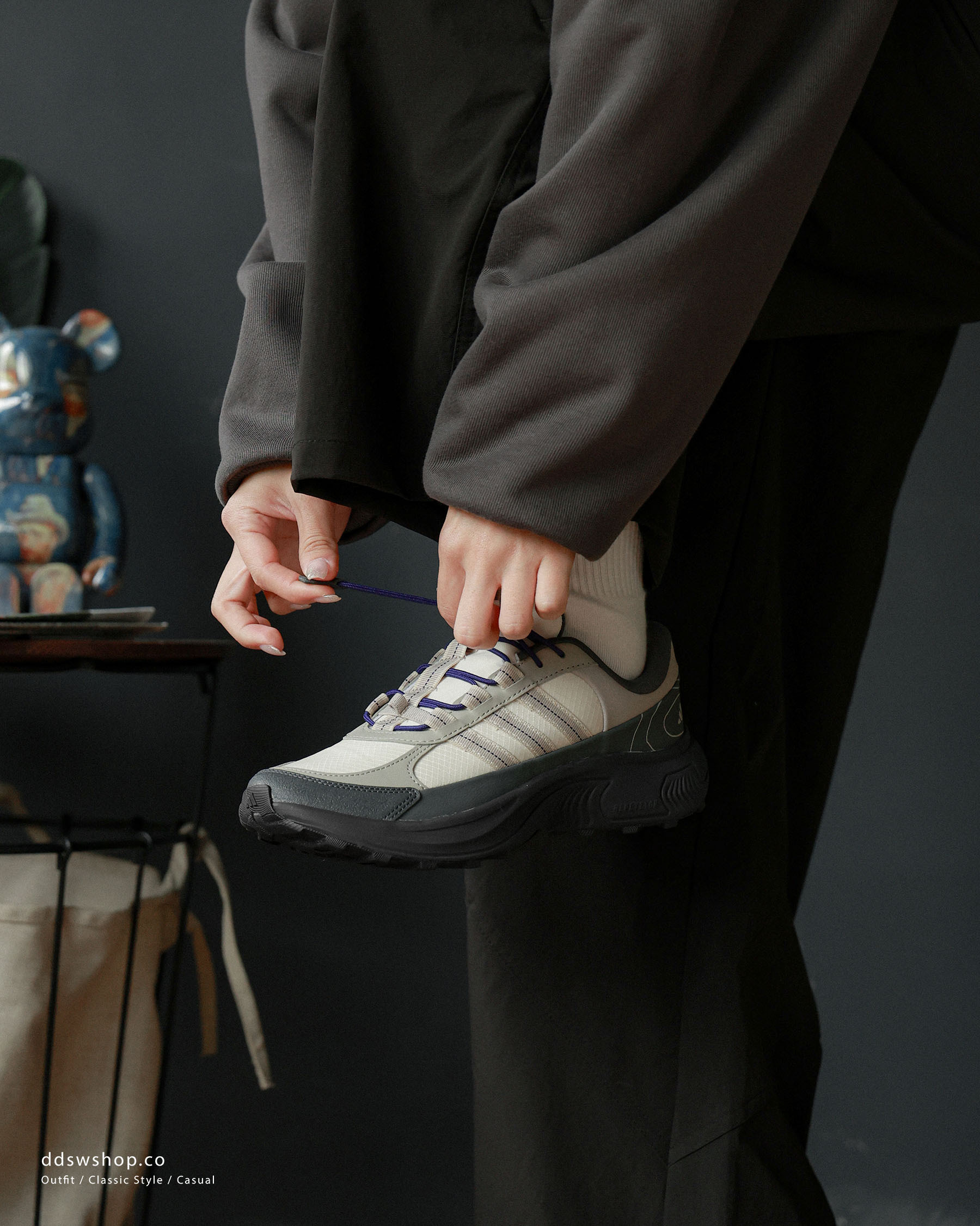 "代購" Adidas Roam Wander 機能風 抽繩 復古 登山鞋 慢跑鞋 奶茶色  JR7649