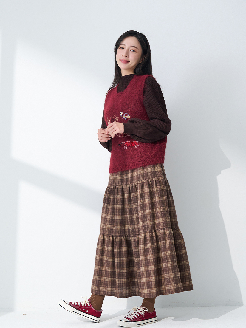 貓咪繡花毛海背心羅紋泡泡袖半高領毛衣格紋法蘭絨蛋糕長裙組合