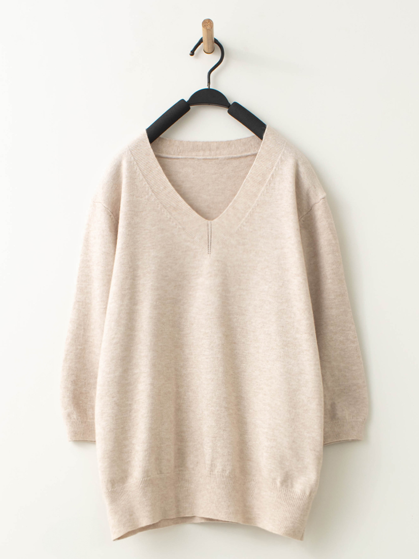 日常簡約素面V領棉柔針織七分袖上衣