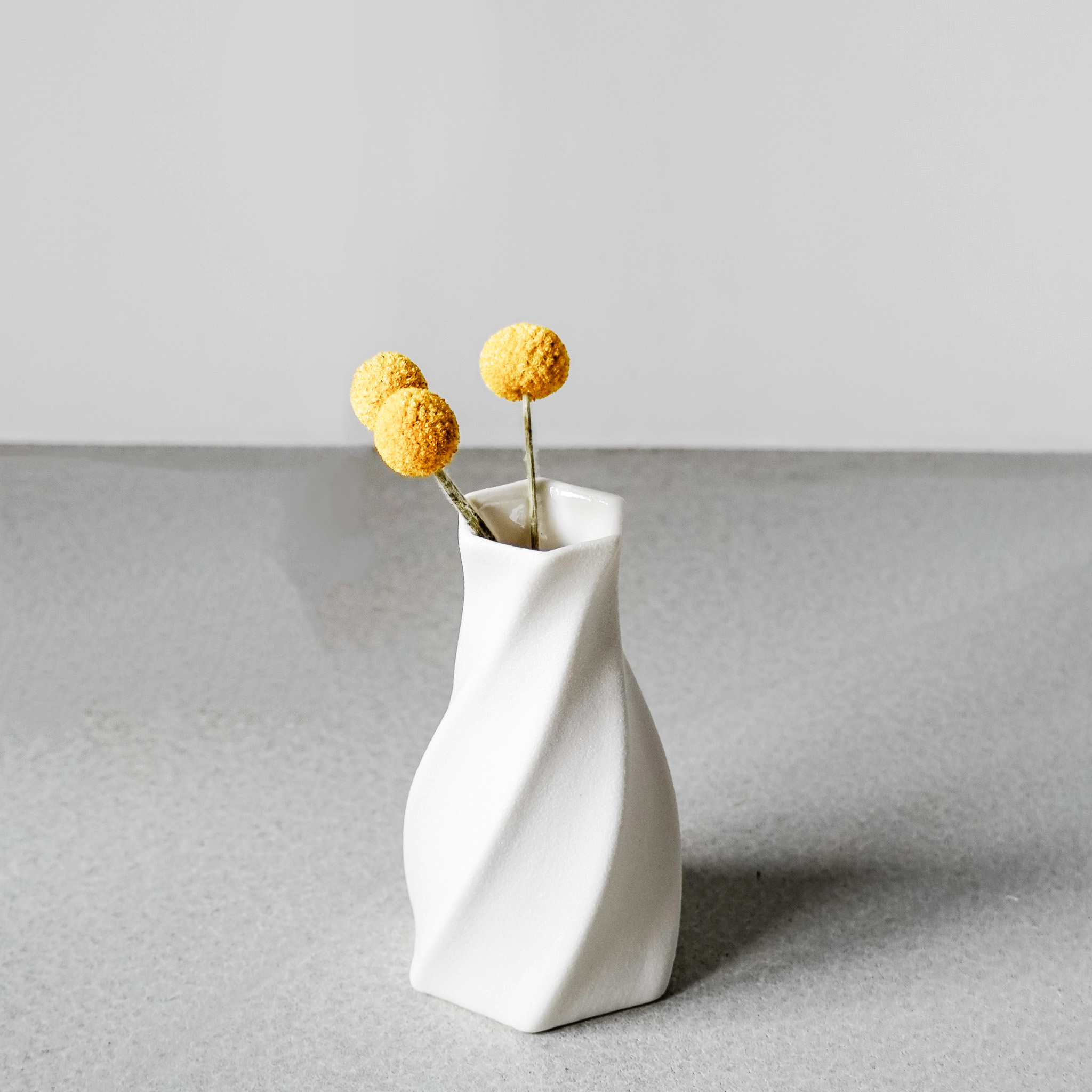 不規則陶瓷花瓶 含乾燥花