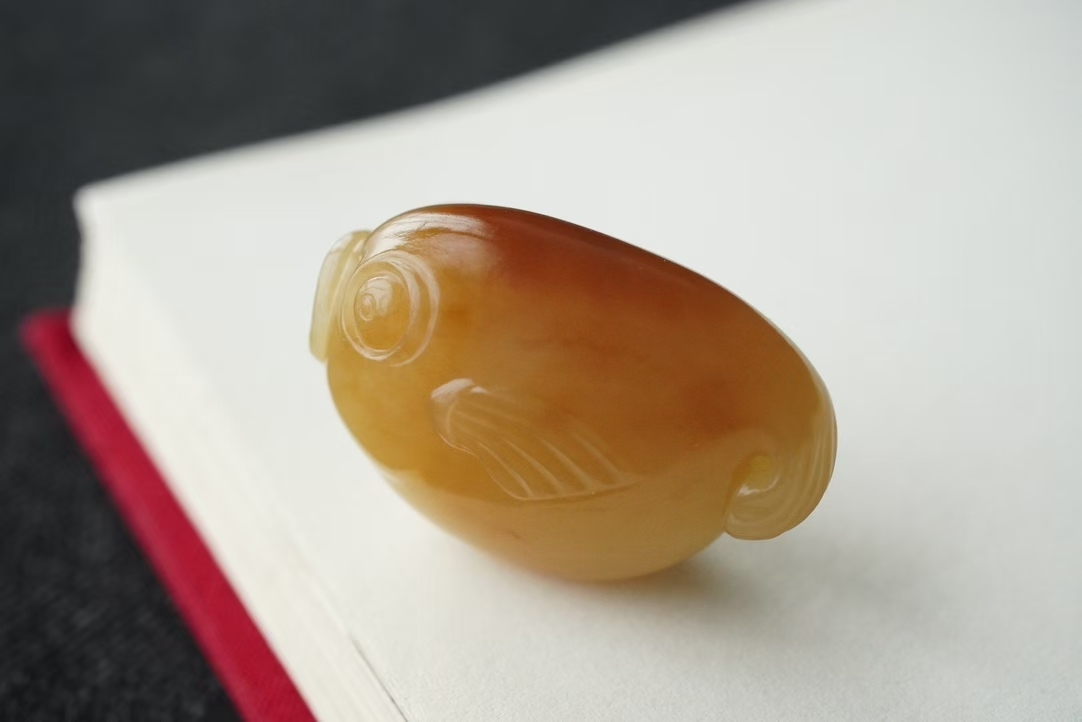 118467 和田玉且末糖白富貴有餘掛件