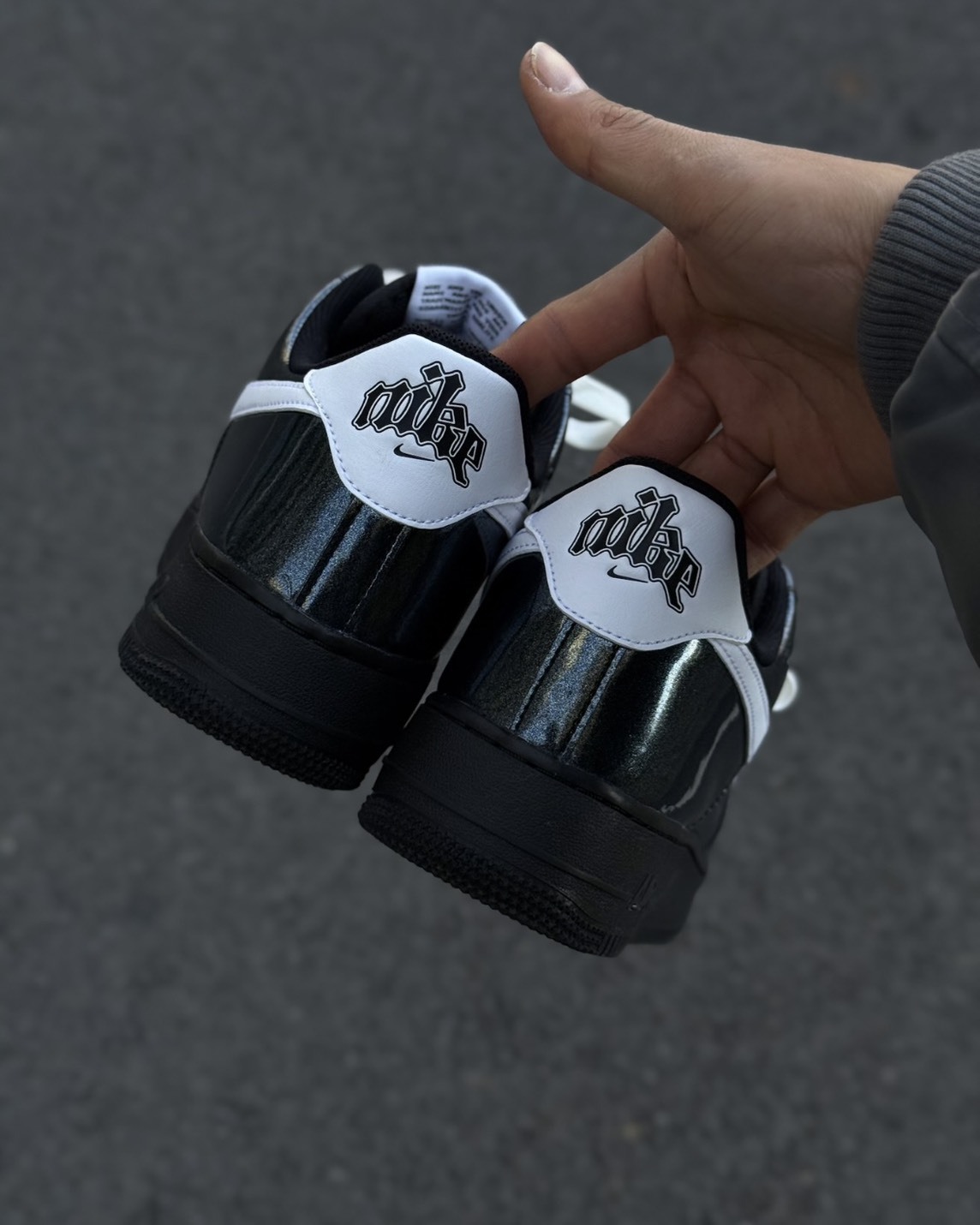 <這...太帥> Nike Air Force 1 Low Glam Rock 漆皮 皮革 黑魂