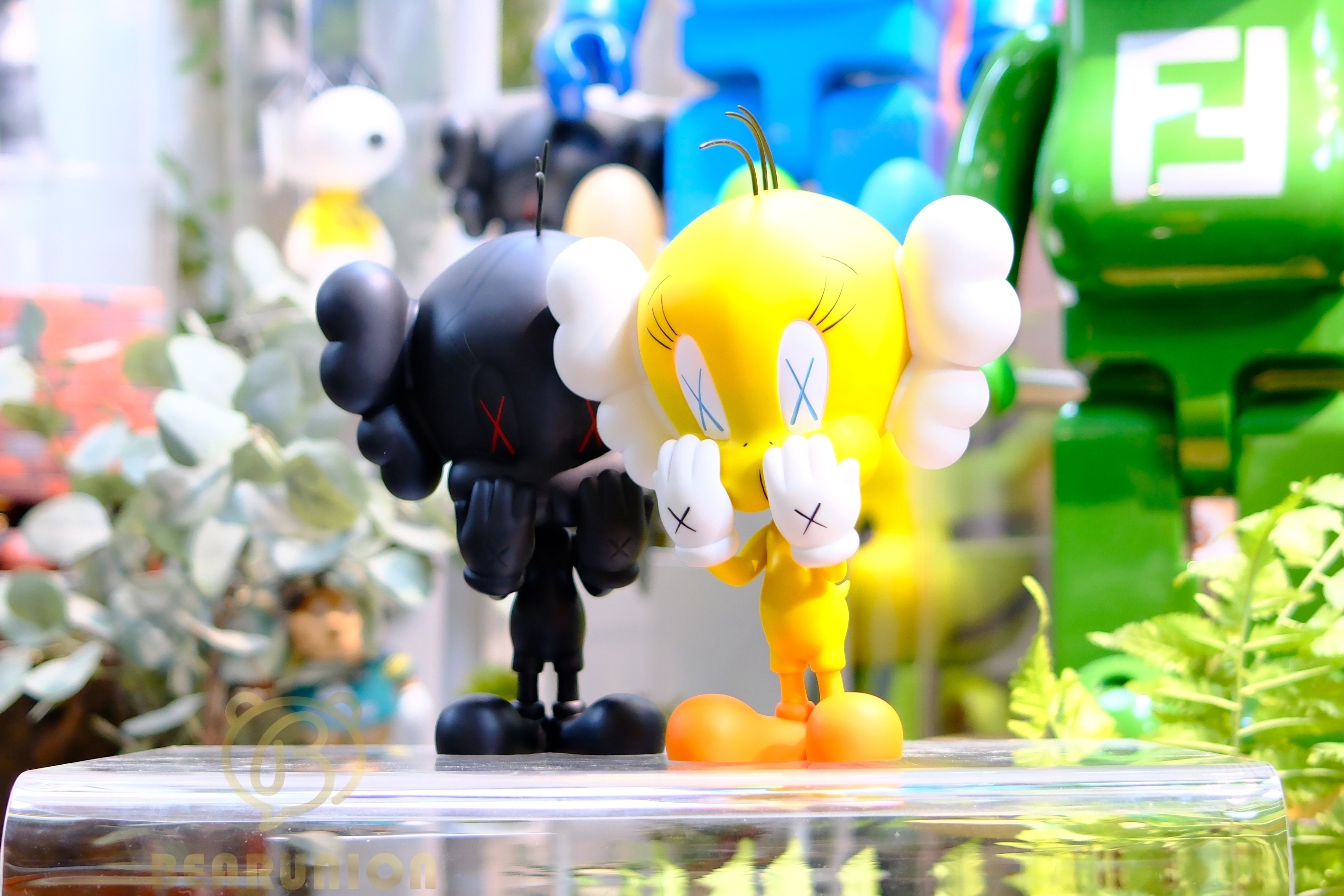 🥇現貨🥇⭐️Used⭐️ KAWS Tweety Vinyl Figure Yellow / Black