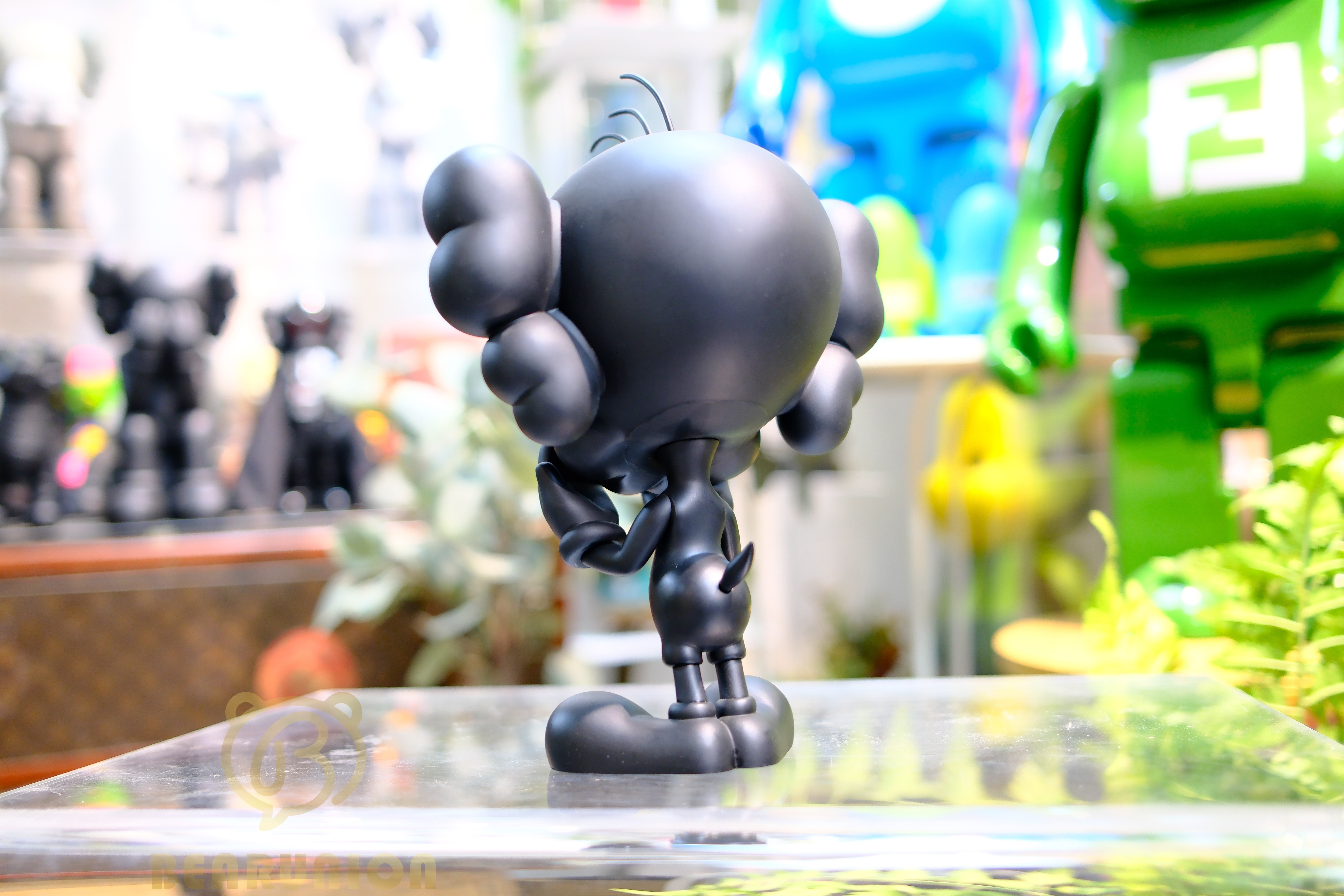 🥇現貨🥇⭐️Used⭐️ KAWS Tweety Vinyl Figure Yellow / Black