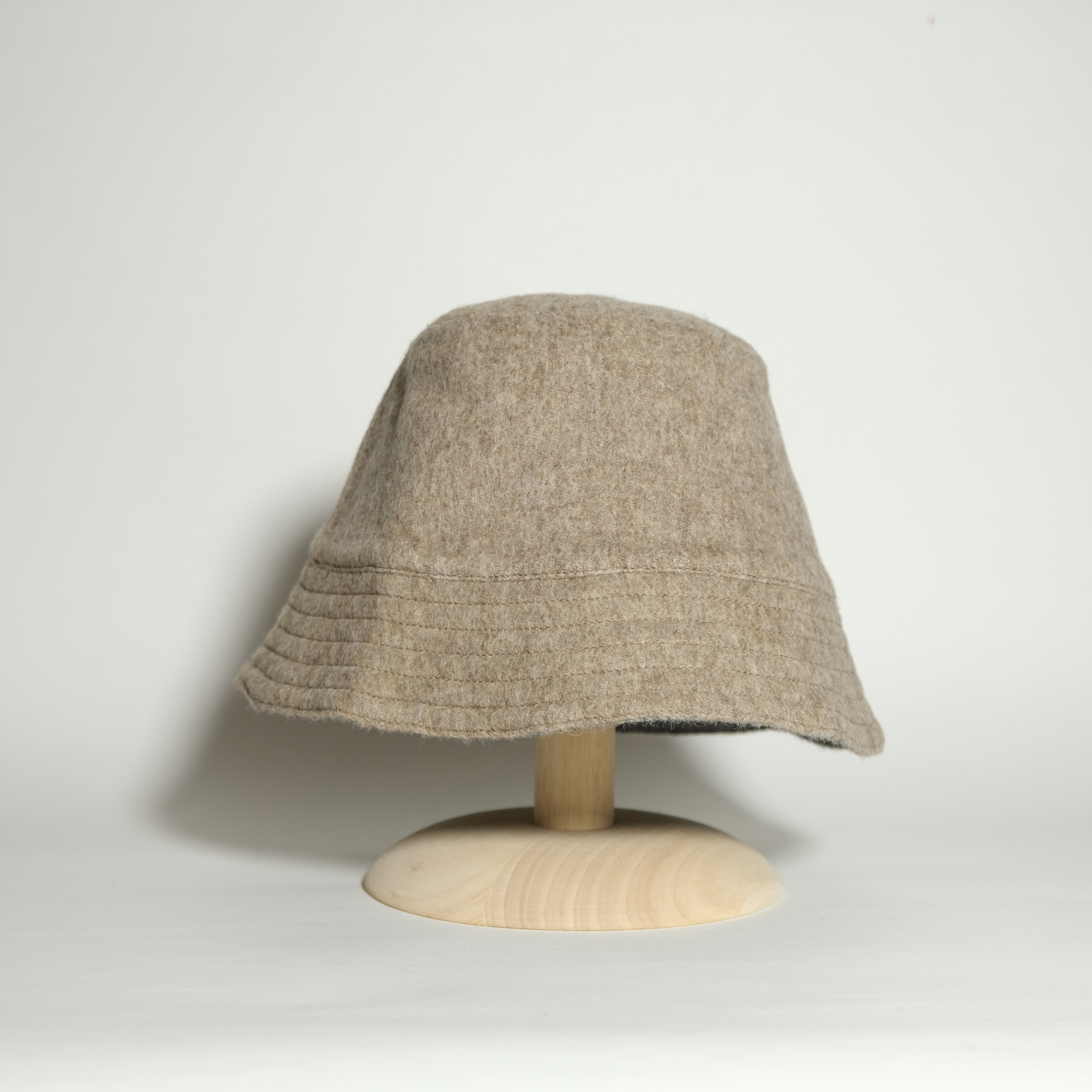 羊駝毛氈雙面漁夫帽｜淺灰/卡其｜秘魯
