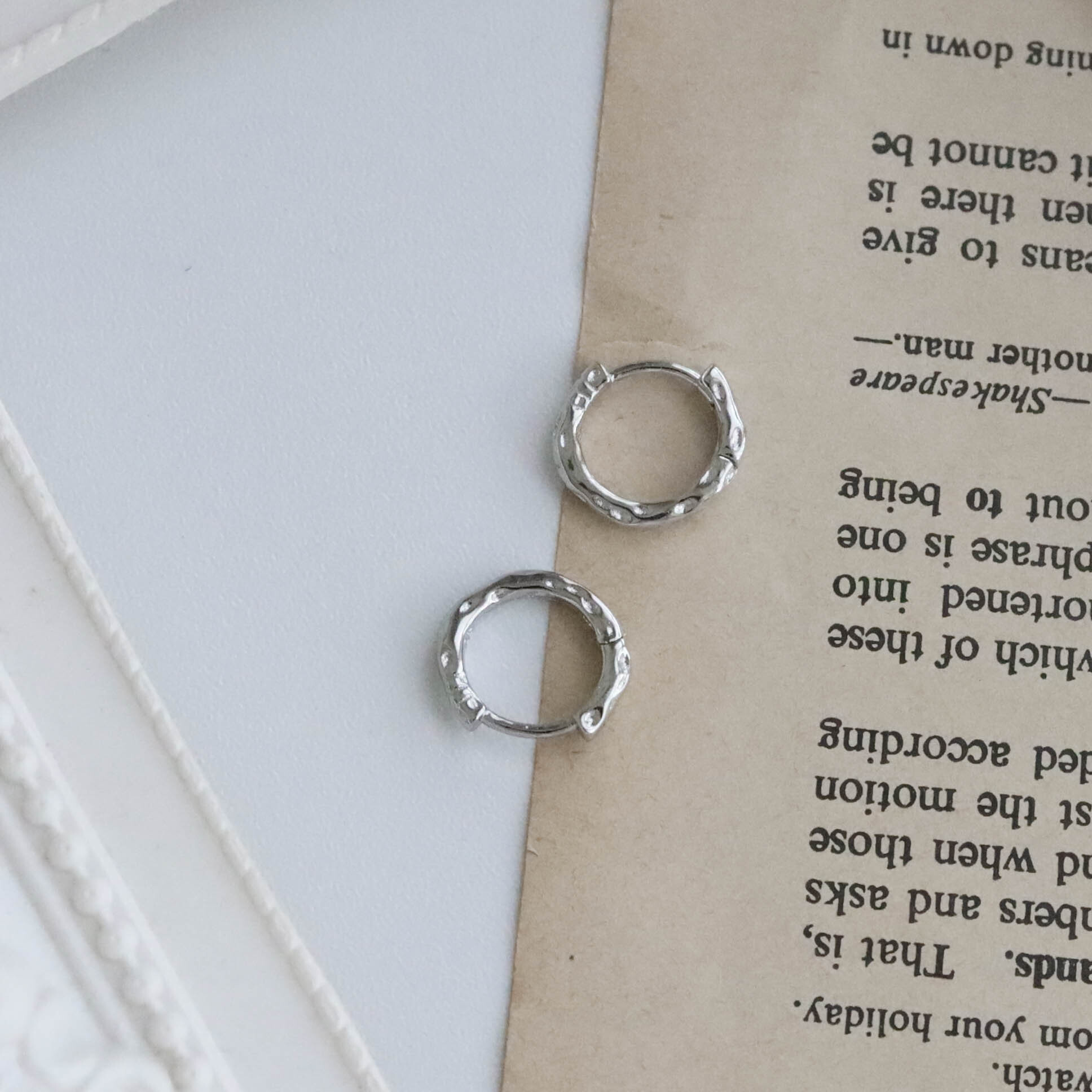 925純銀小坑洞耳圈