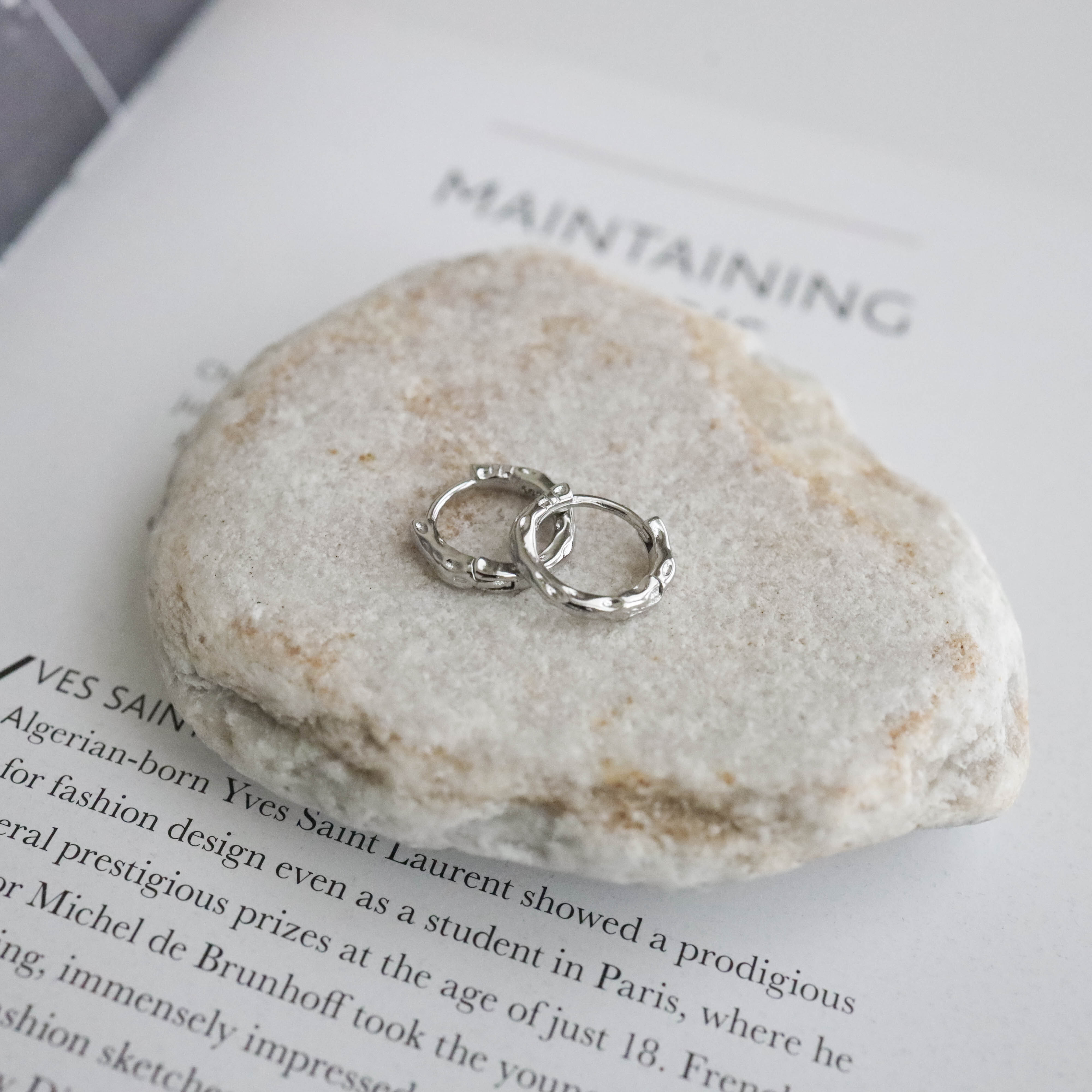 925純銀小坑洞耳圈