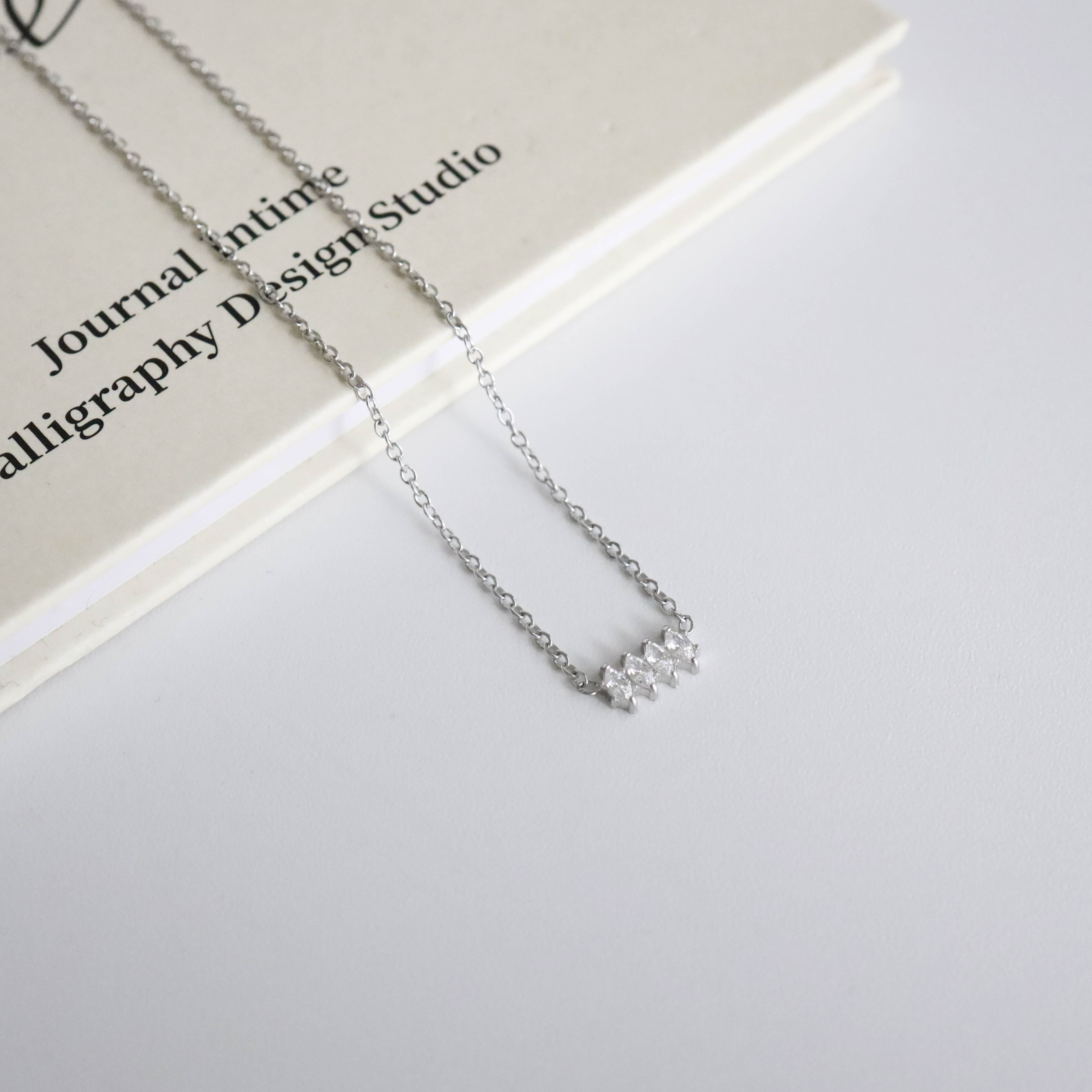 不怕水四顆小鑽項鍊