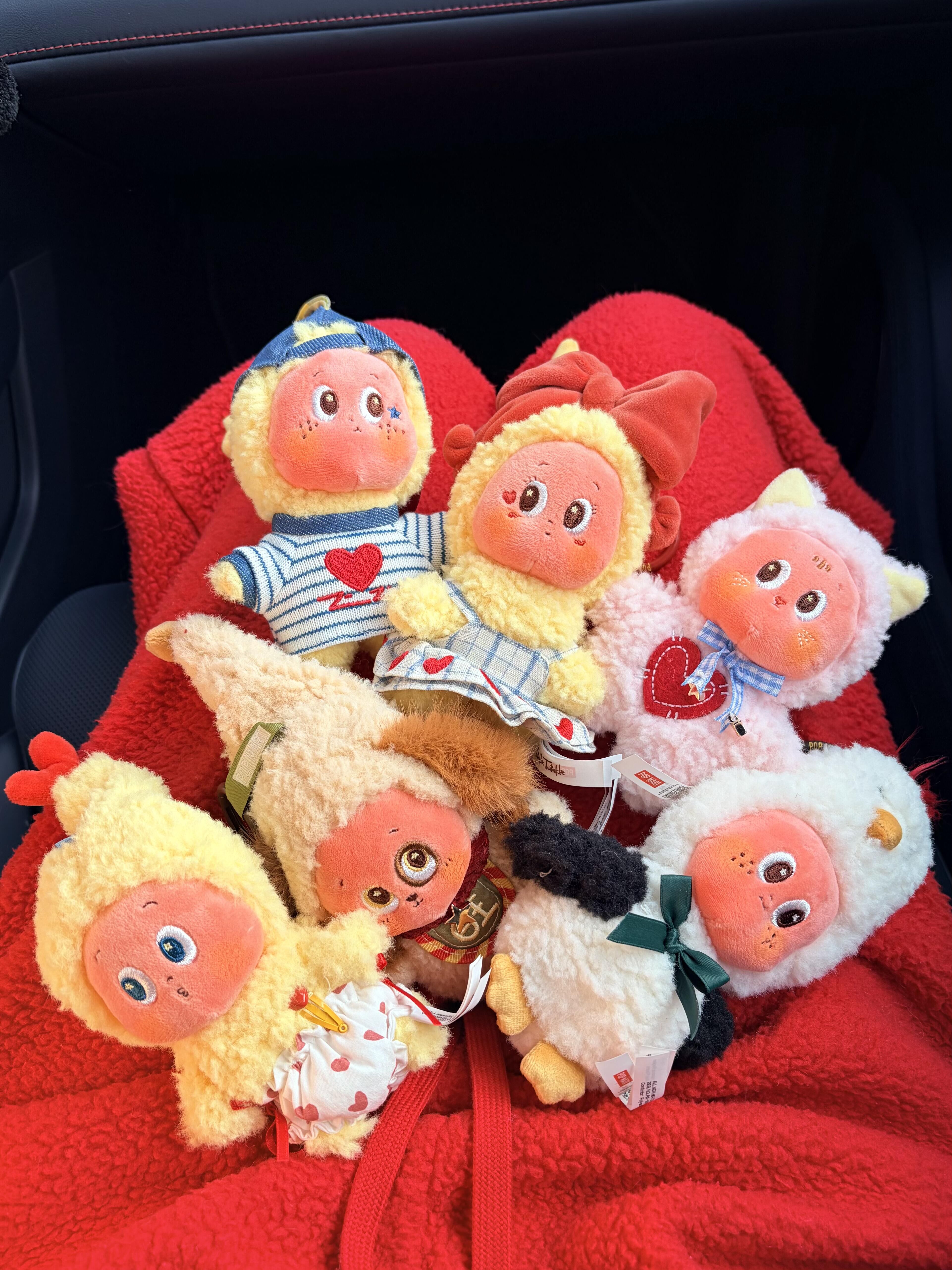 本週限時接單!! POPMART 泡泡瑪特 星星人 怦然星動系列 毛絨吊飾 鑰匙圈 吊飾 盲盒 6+2款 (任買兩件7-11免運)/預購