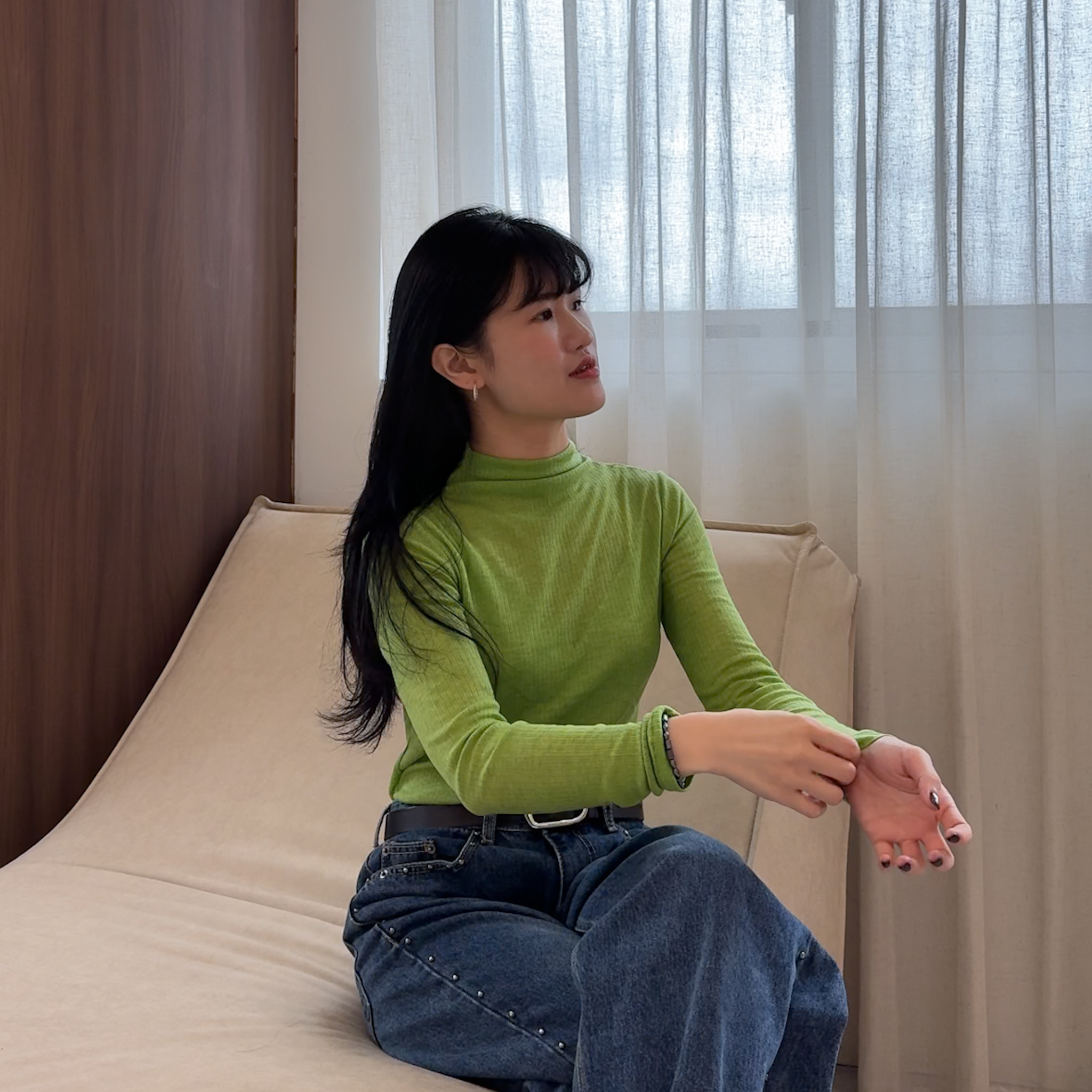 J19 細直紋青蘋果綠天絲羊毛立領打底