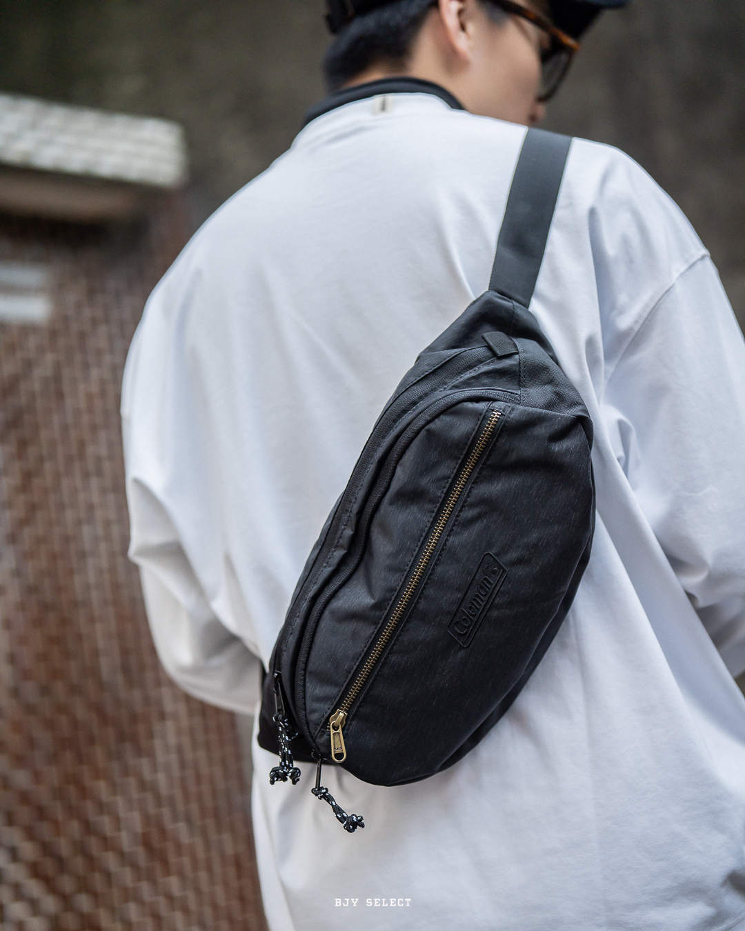 #日本代購現貨 COLEMAN 多袋 腰包 側背包 雪花黑